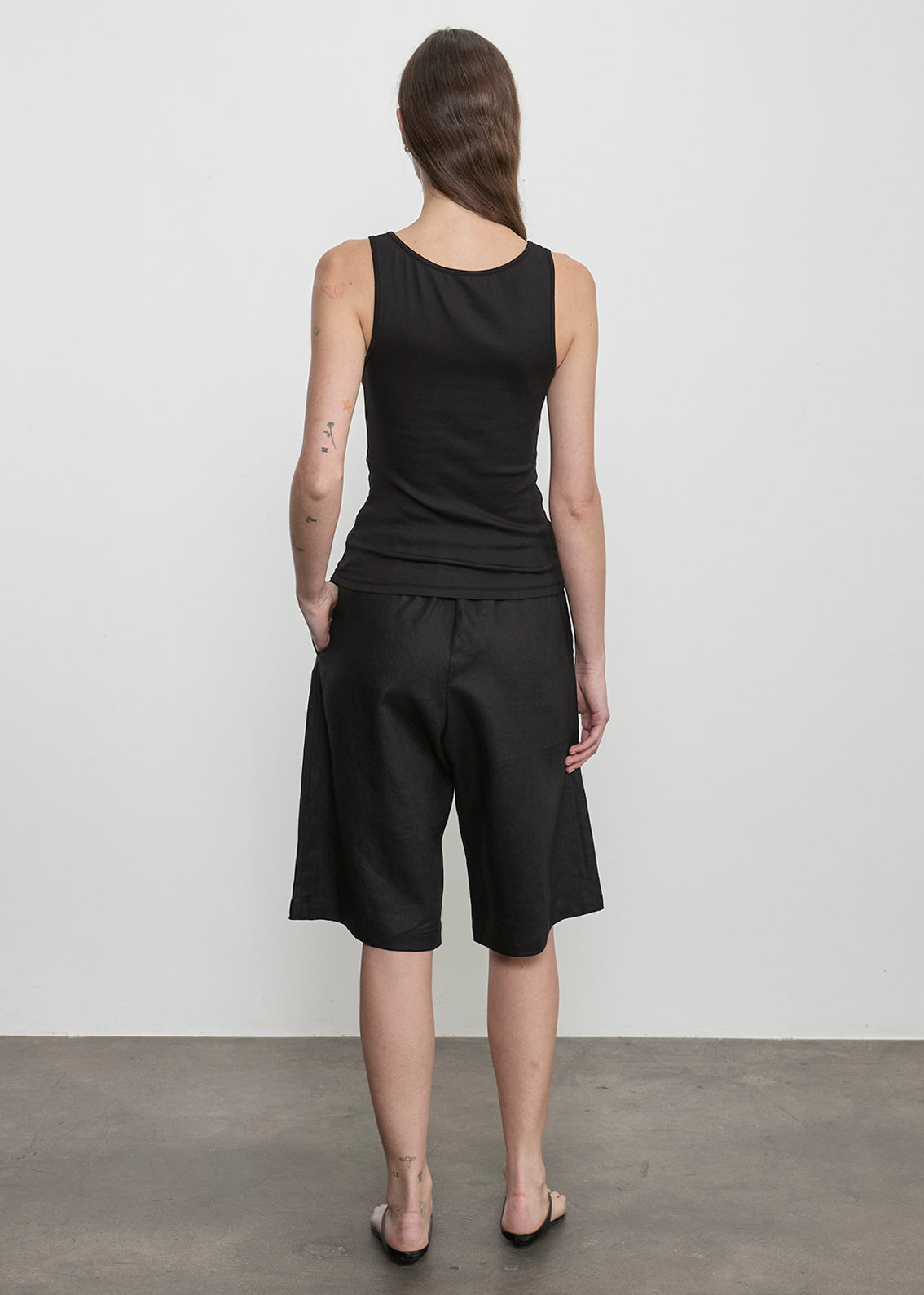 Linen Bermuda Short | Black