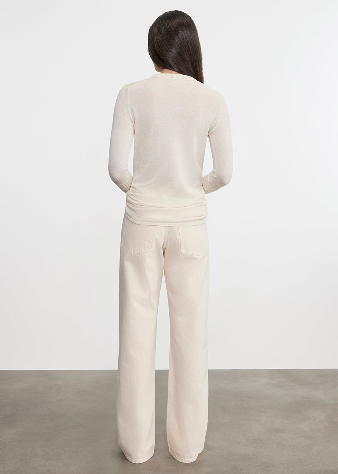 Fine Cashmere Knitted Crewneck Sweater | Ivory
