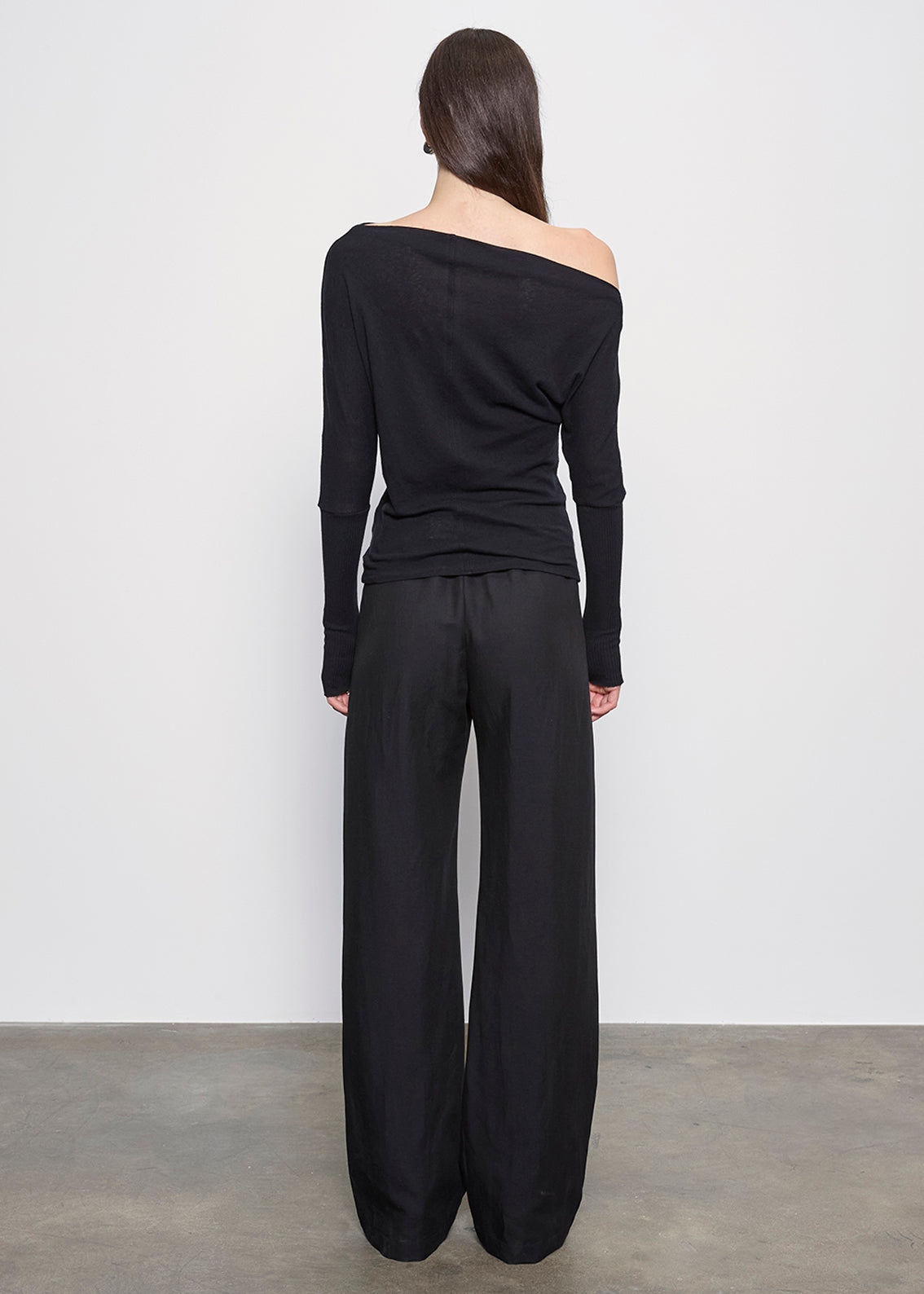 Cashmere Cuffed Off Shoulder L/S | Black