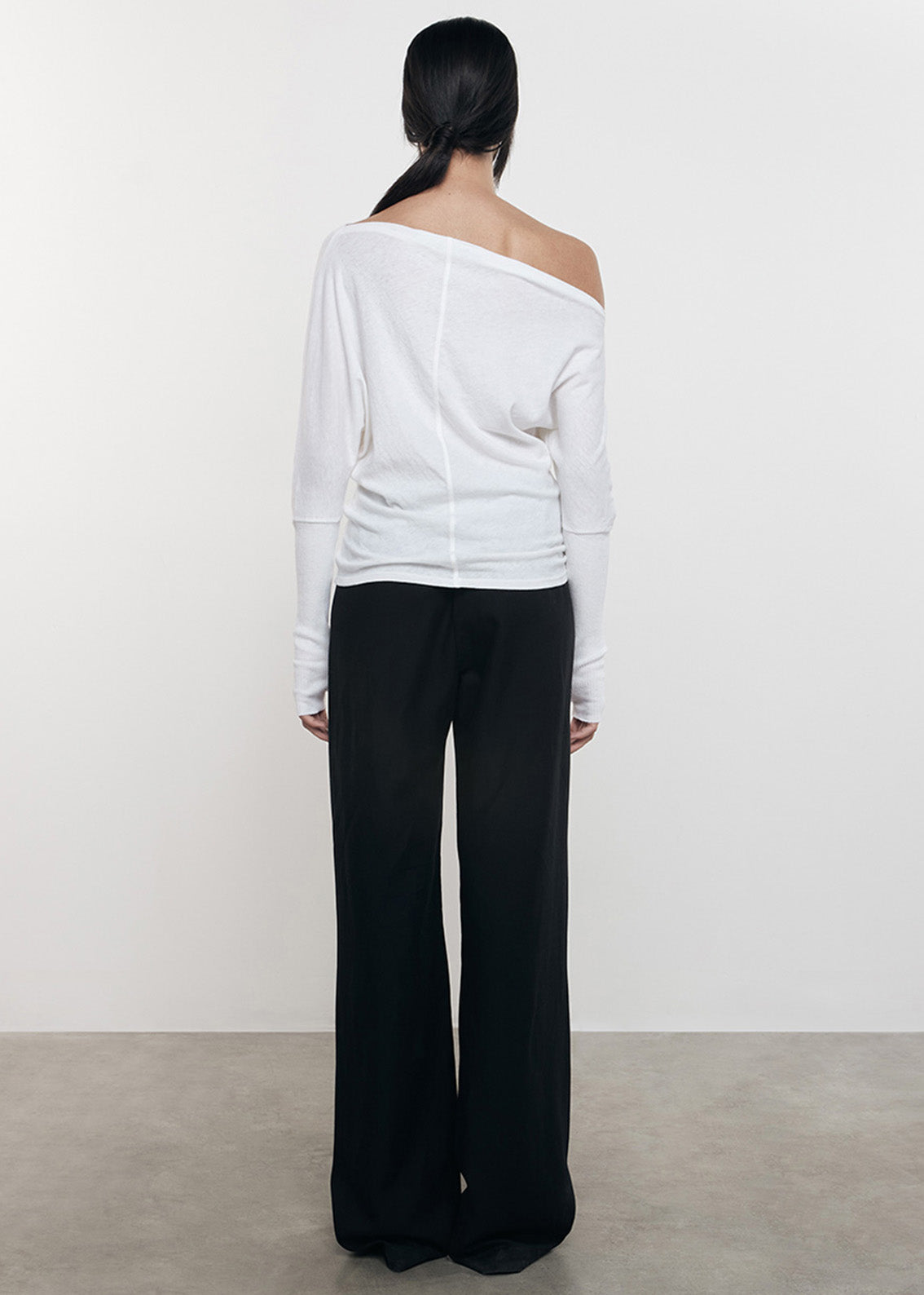 cashmere cuffed off shoulder l/s - white