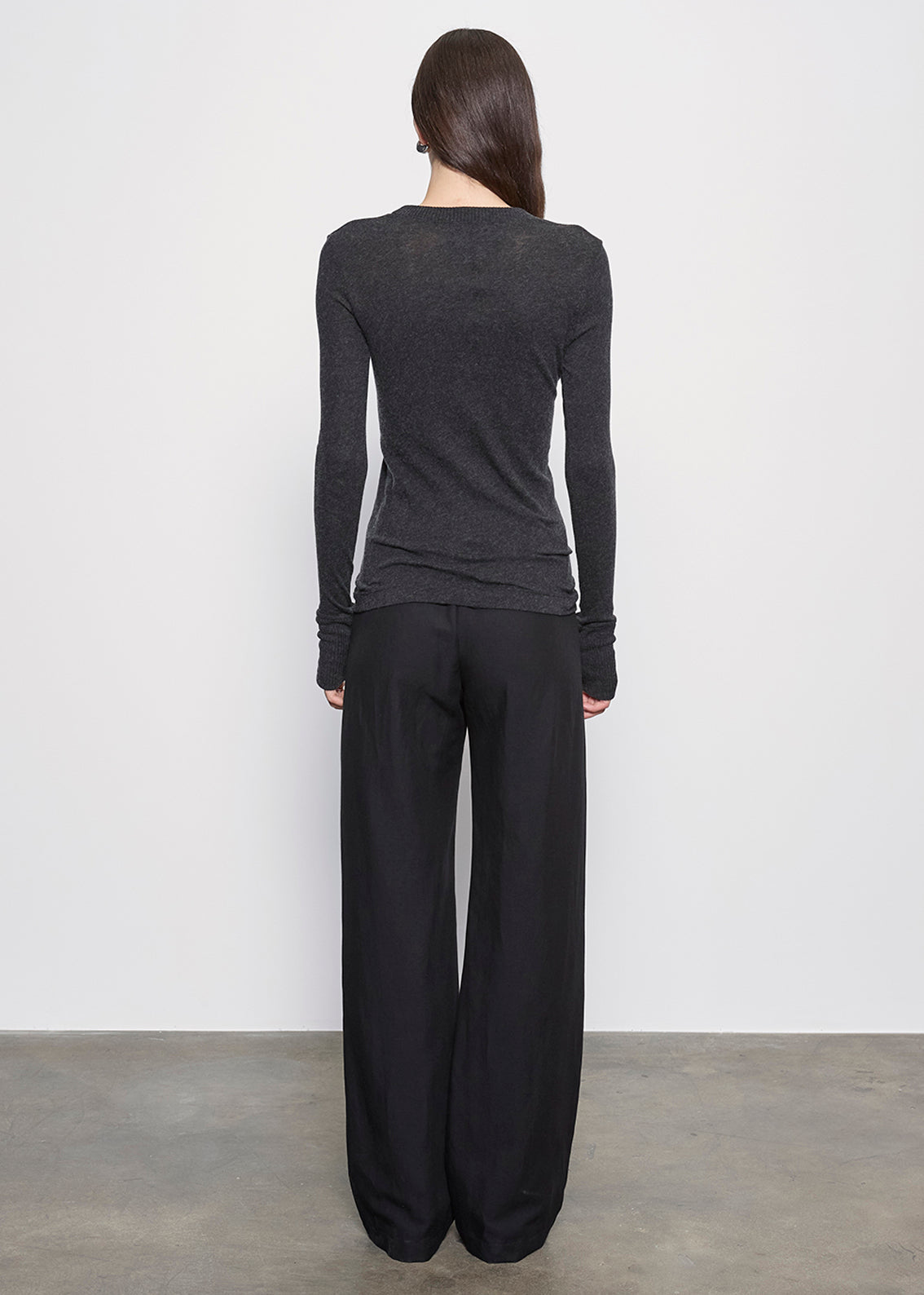 Cashmere Easy Cuffed Crew | Charcoal