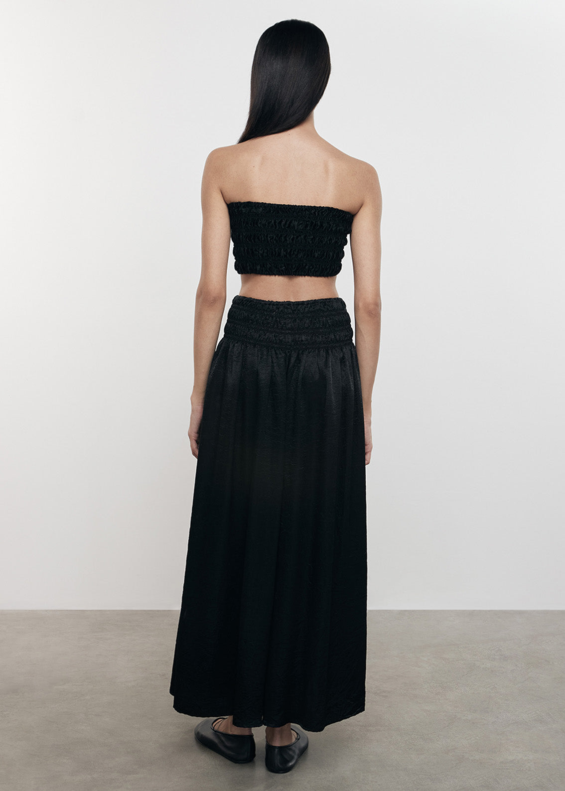 Textured Satin Smocked Skirt | Black