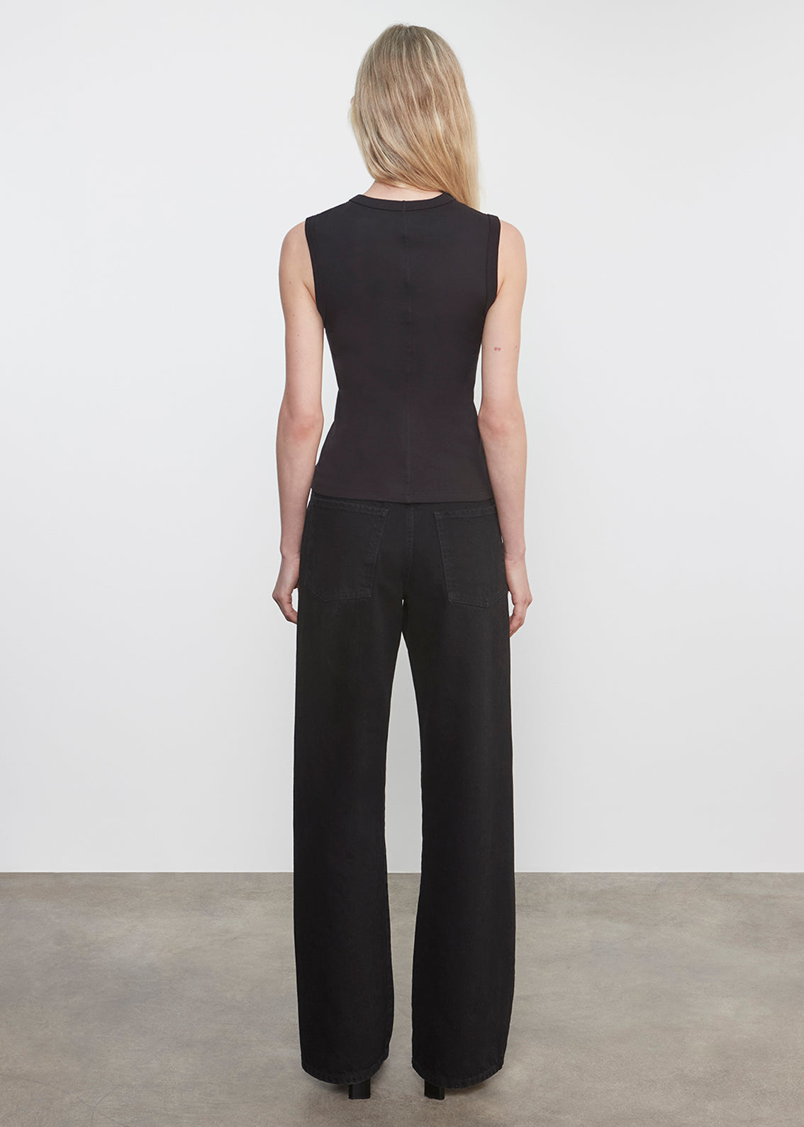 Supima Cotton New Classic Sleeveless Tee | Black