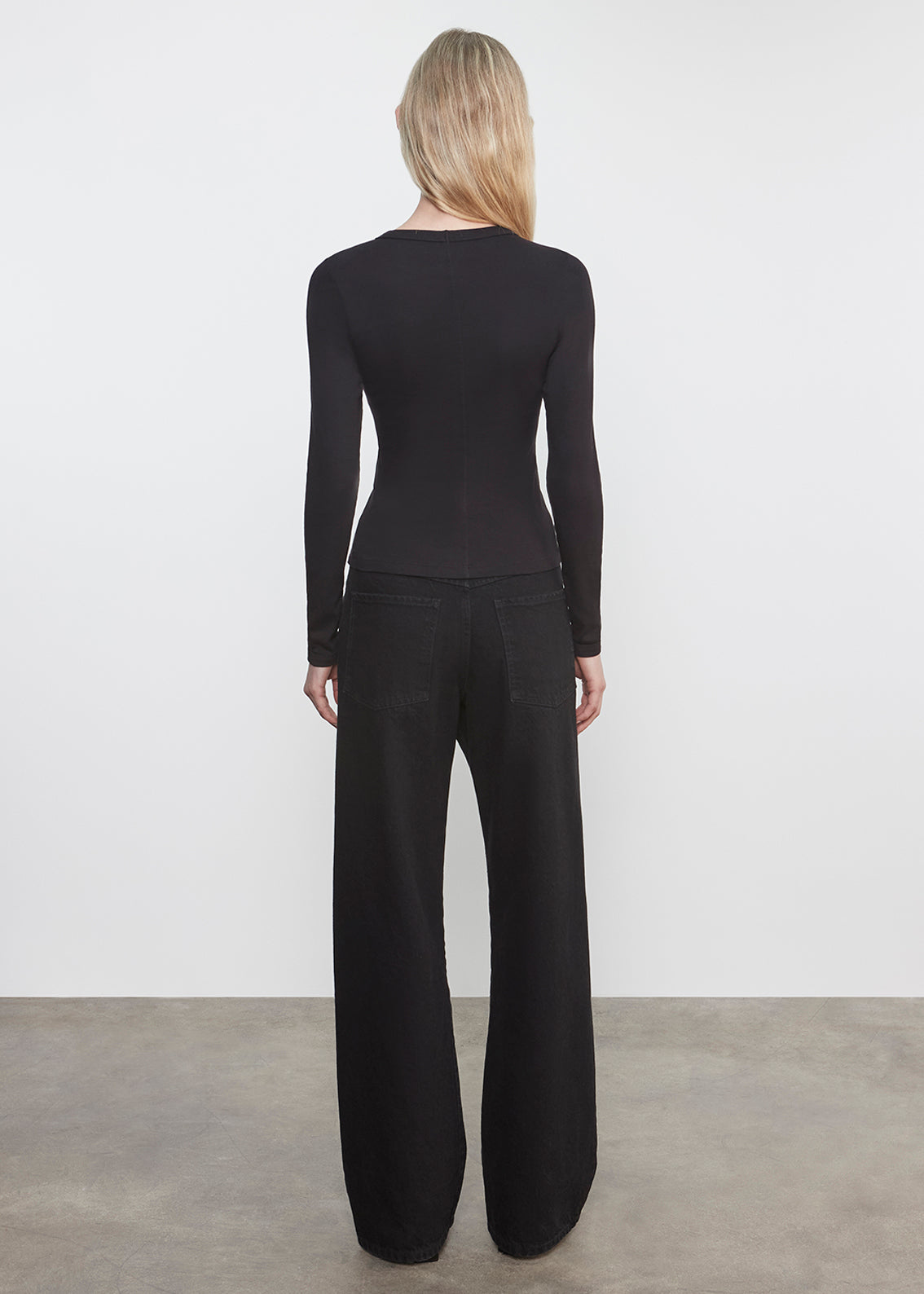 Supima Cotton New Classic L/S V-Neck | Black