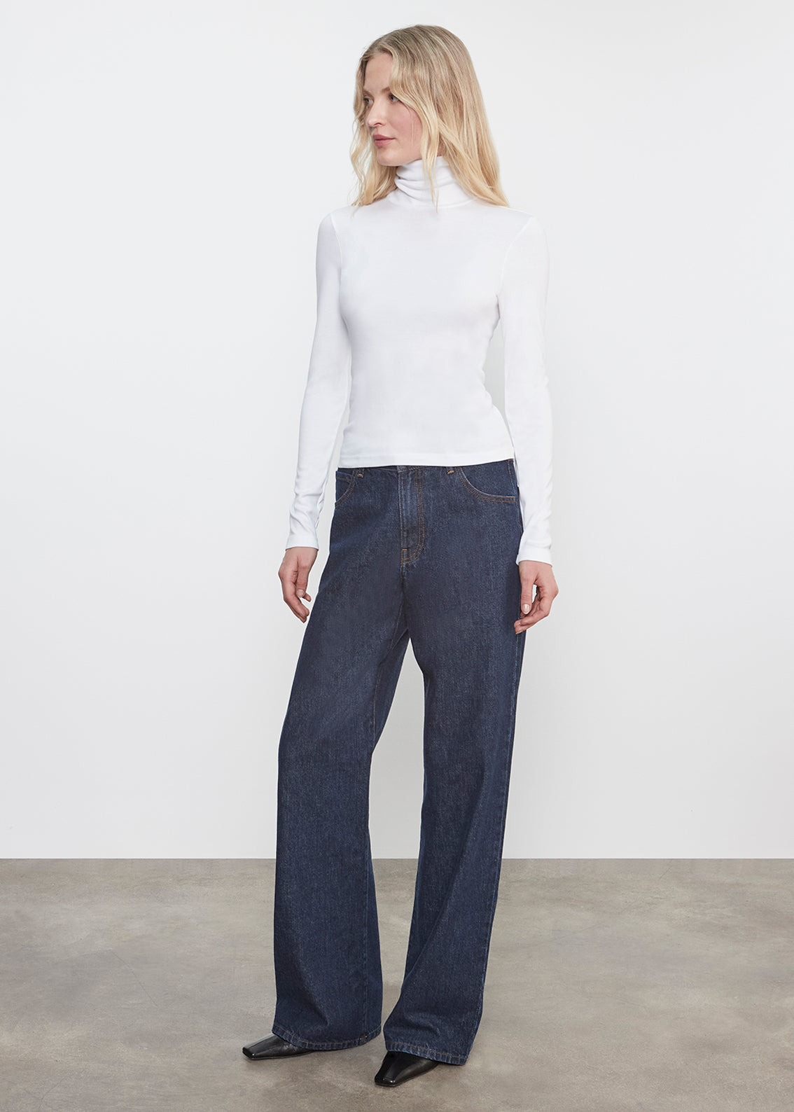 Supima Cotton New Classic L/S Turtleneck | White