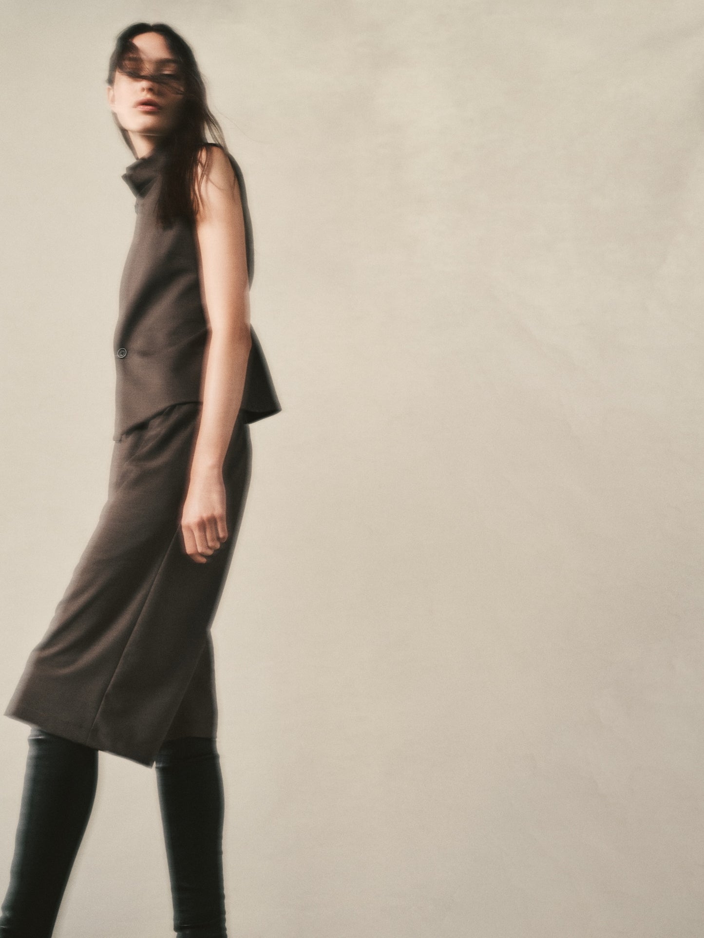 Suiting Hi-Neck Vest | Brown Heather