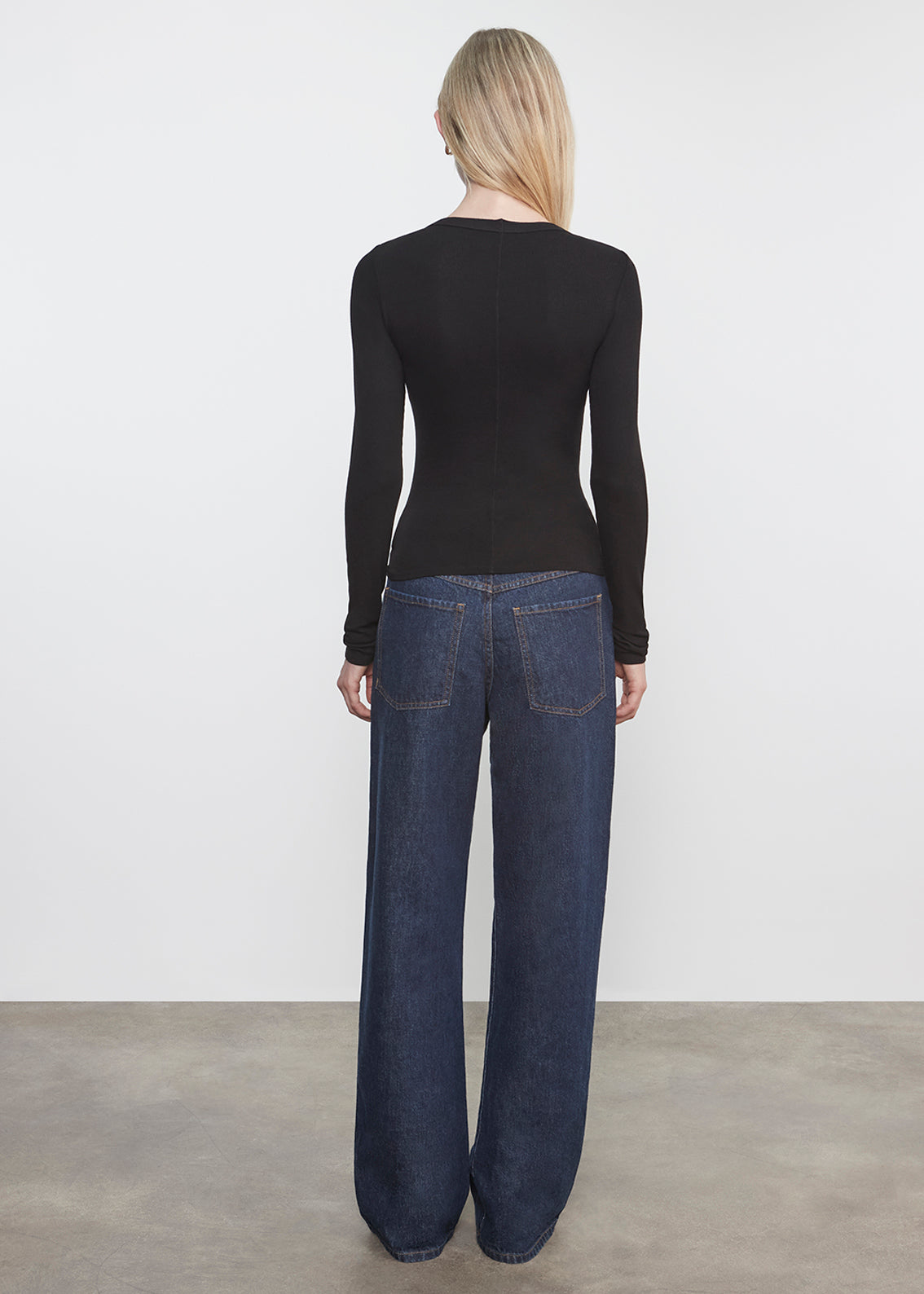 Silk Rib Essential Crew | Black