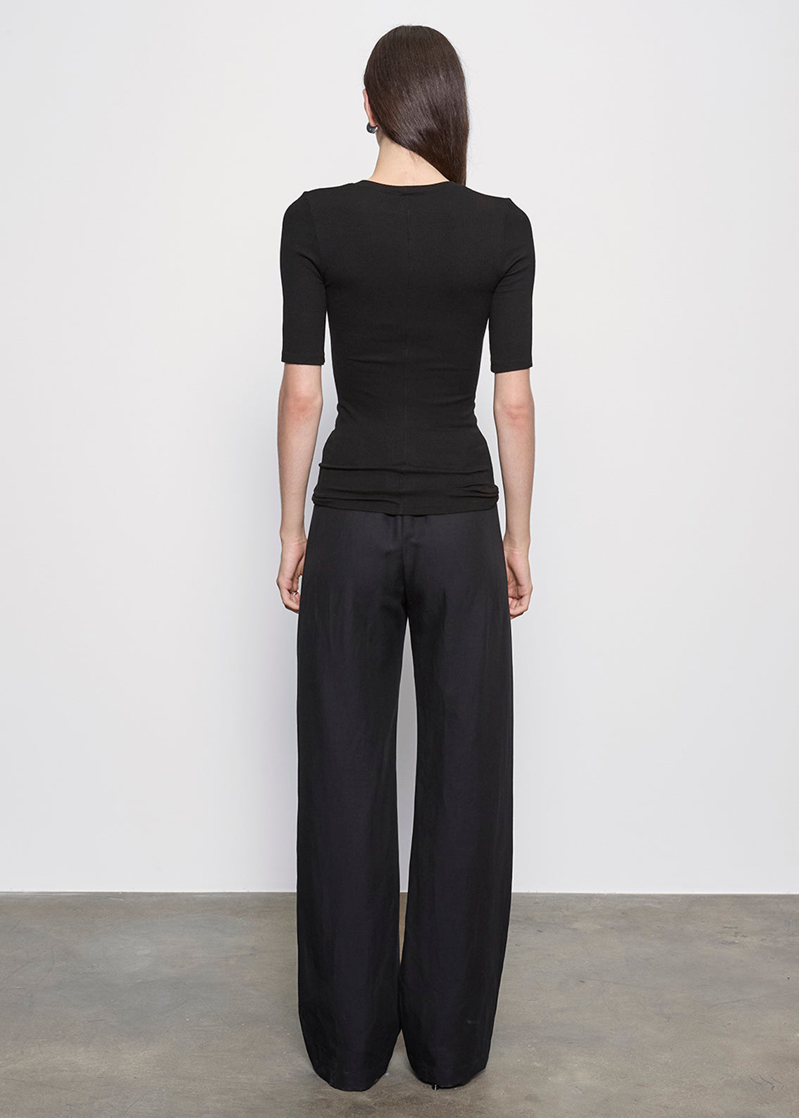 Silk Rib Fitted Half Sleeve Crew | Black