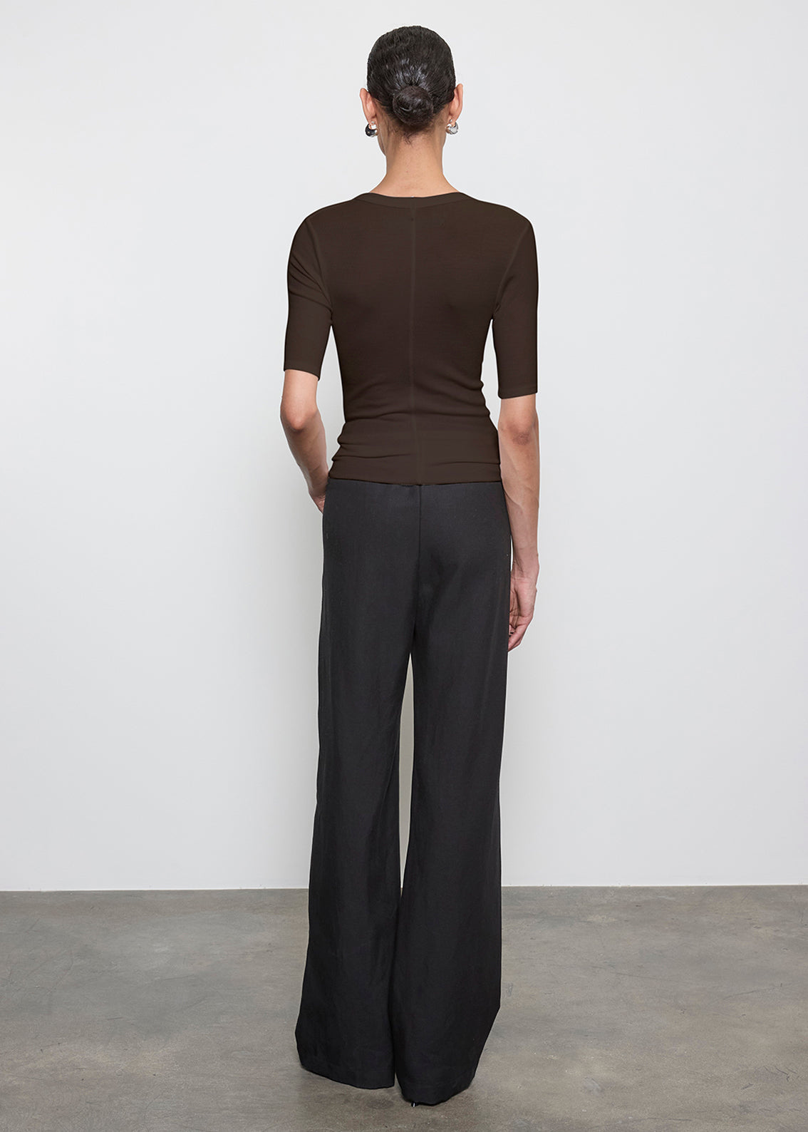 Silk Rib Half Sleeve U | Coffee Bean