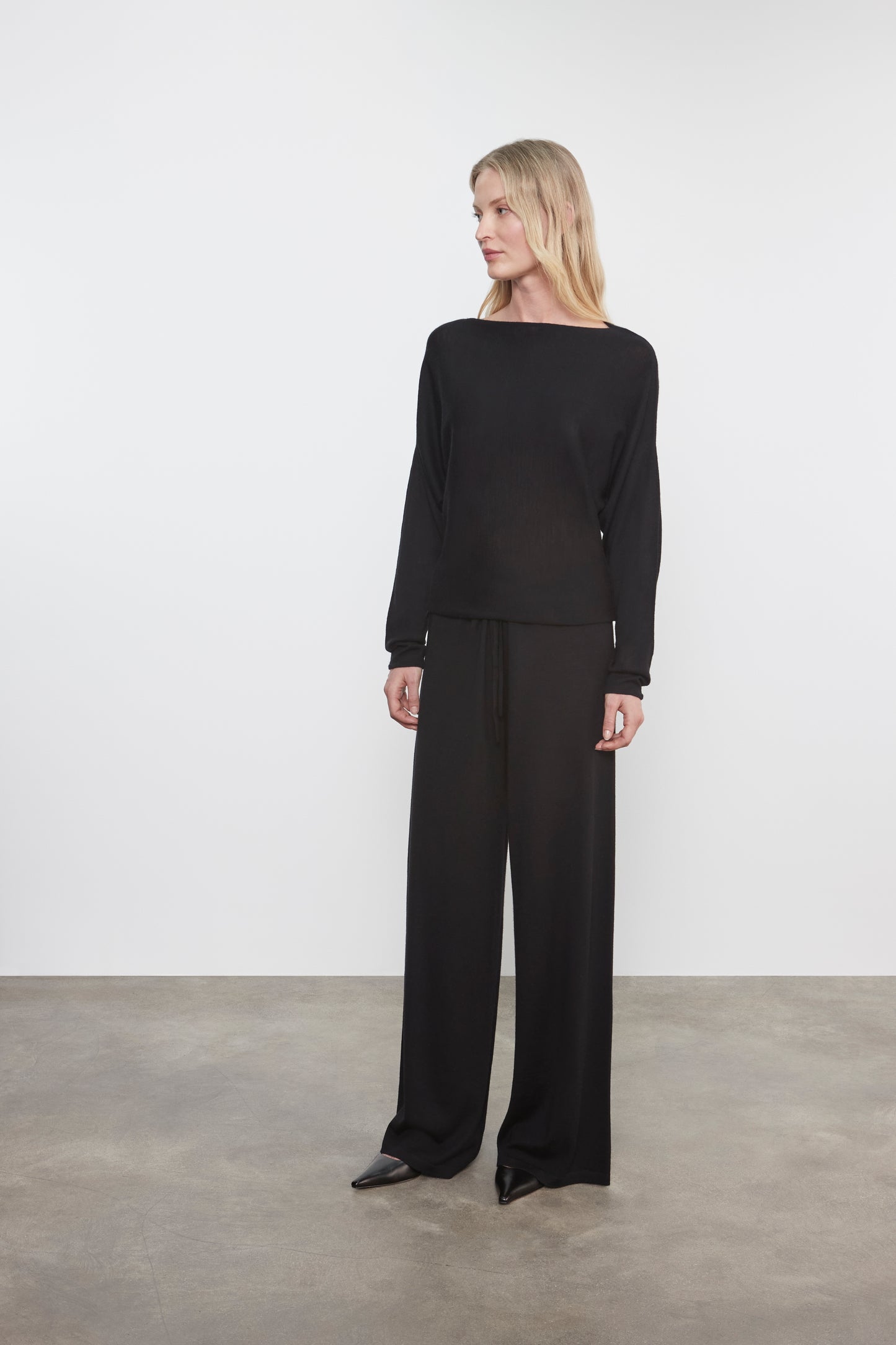 Tissue Cashmere Dolman Sweater | Black