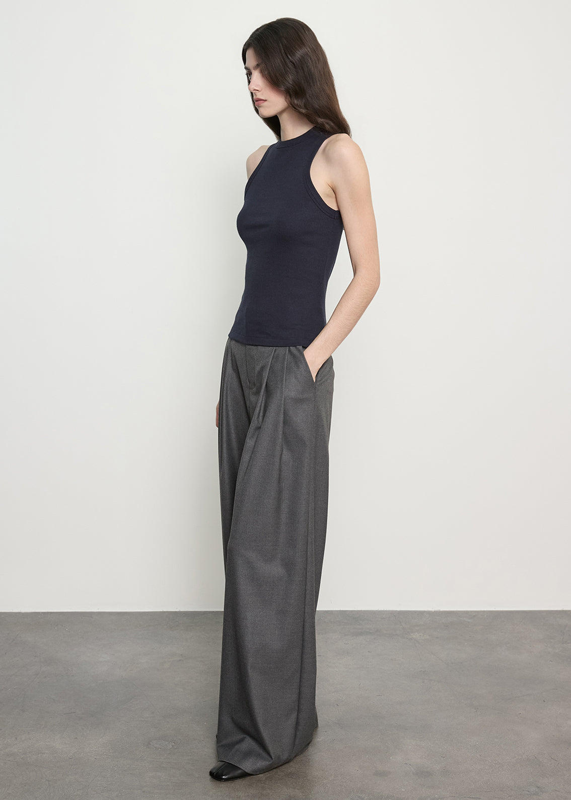 Low Rise Pleated Trouser | Dark Charcoal