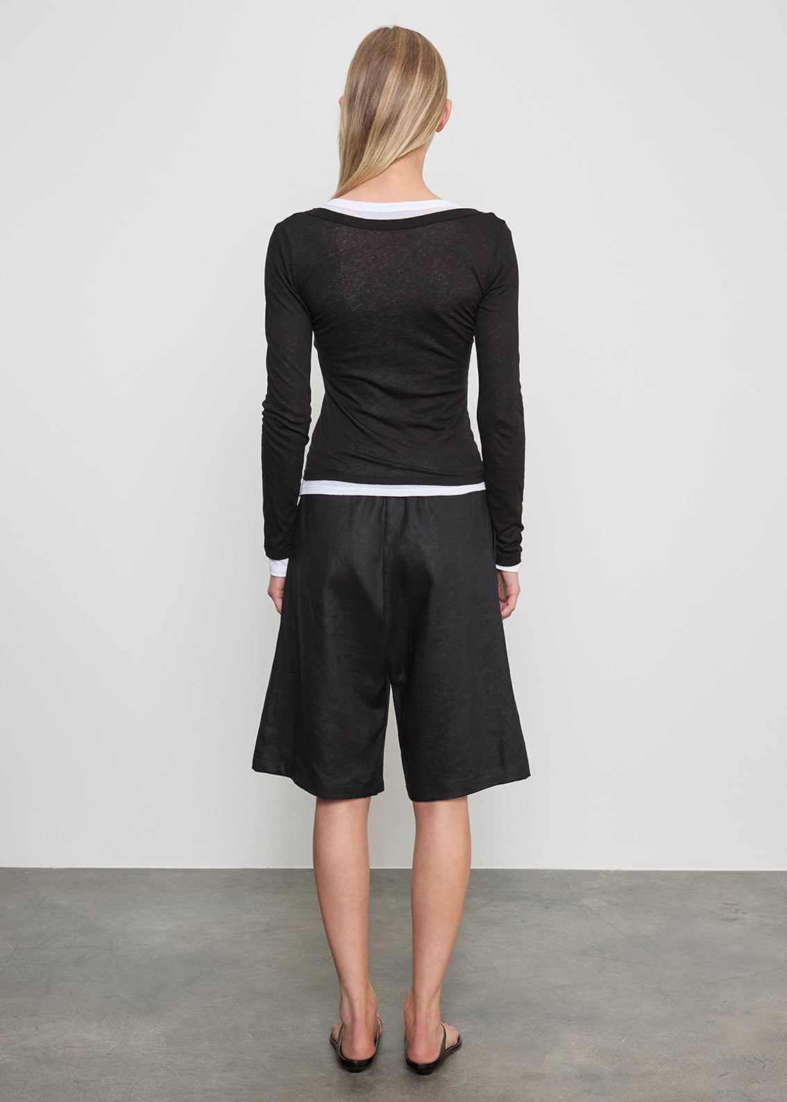 Linen Bermuda Short | Black