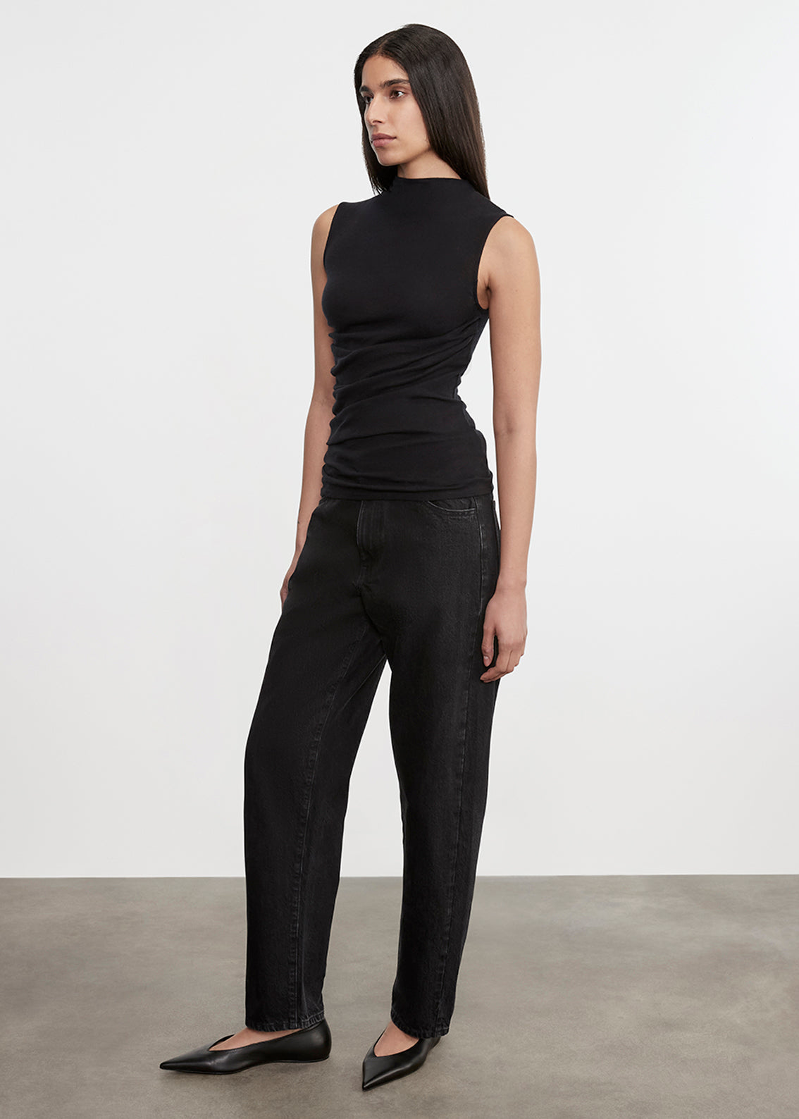 Cashmere Sleeveless Twist Top | Black