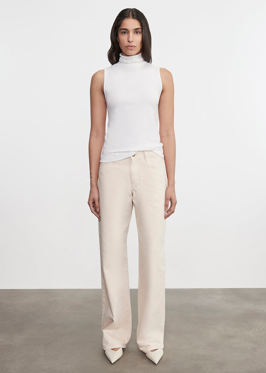 Relaxed Straight Leg Jean | Beige