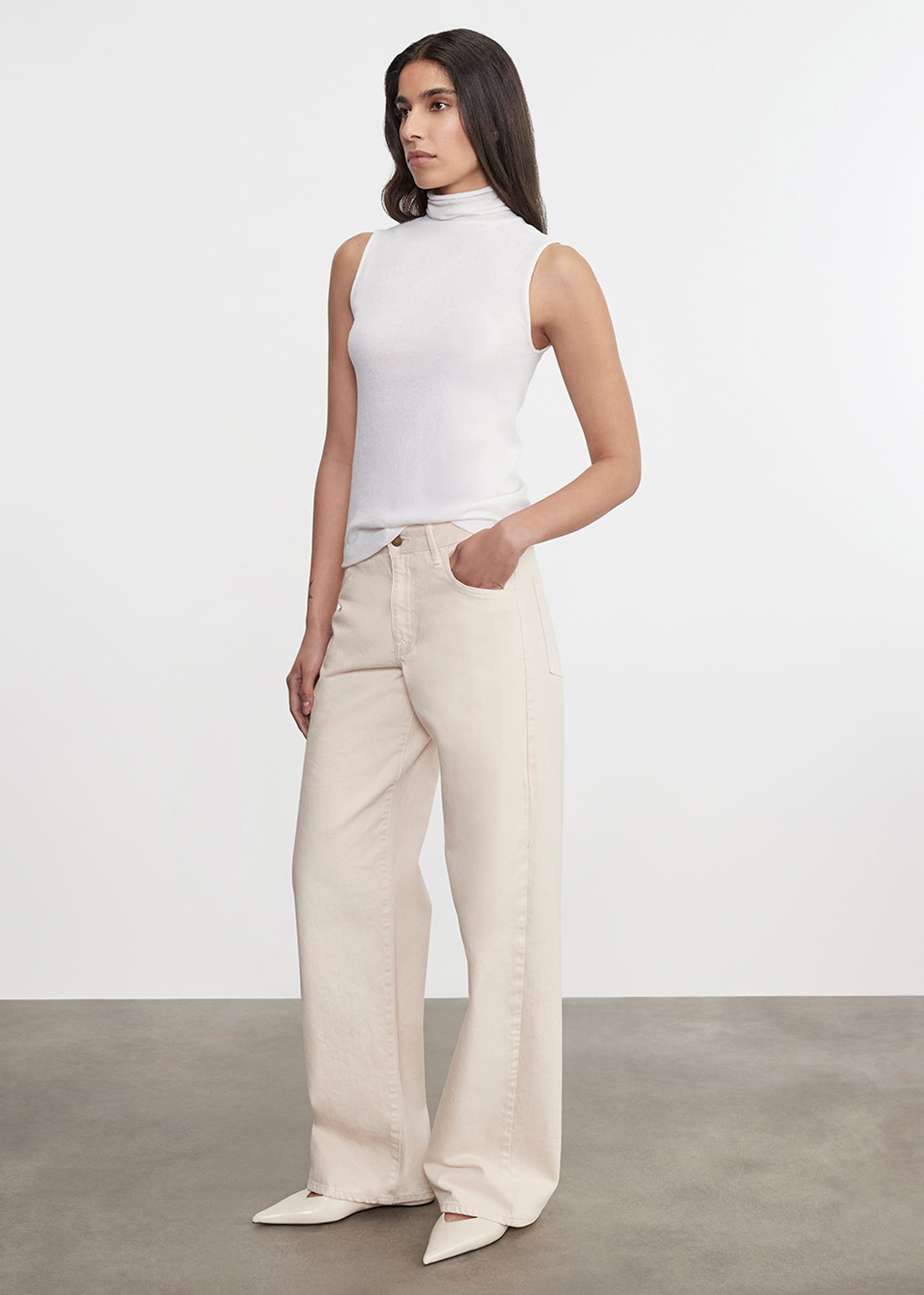 Relaxed Straight Leg Jean | Beige