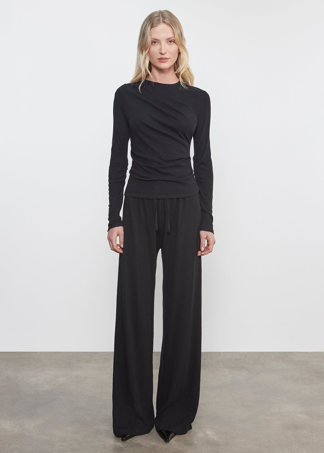 Cashmere Draped L/S Crew | Black