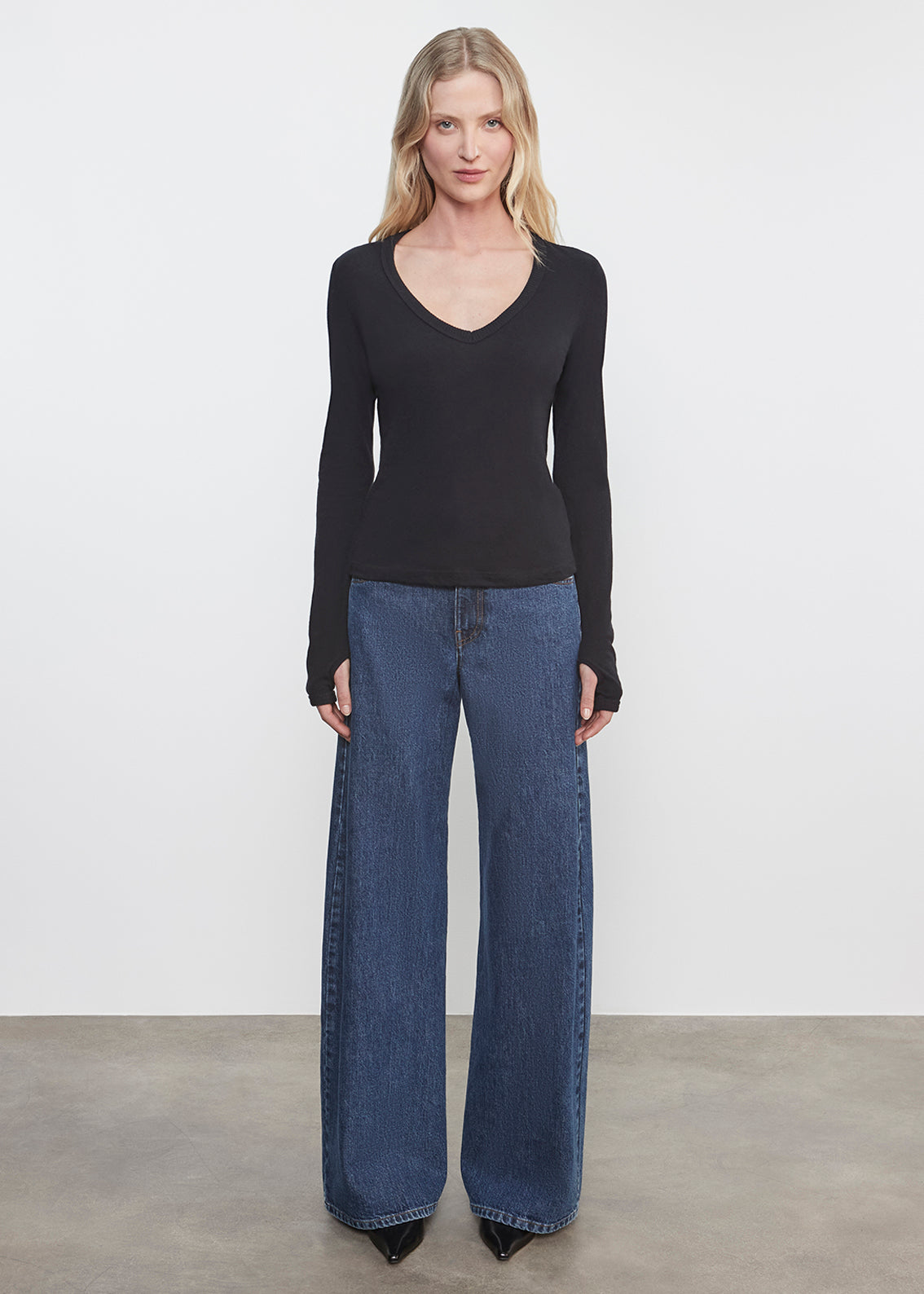 Cashmere Jersey New Classic V-Neck | Black