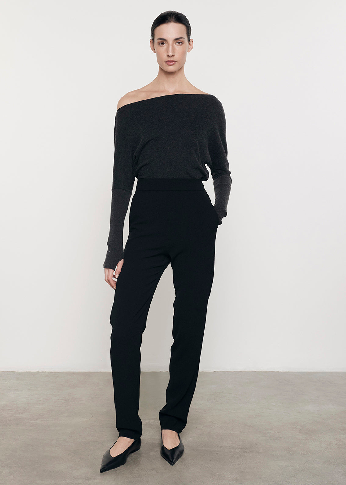 Cashmere Cuffed Off Shoulder L/S | Charcoal