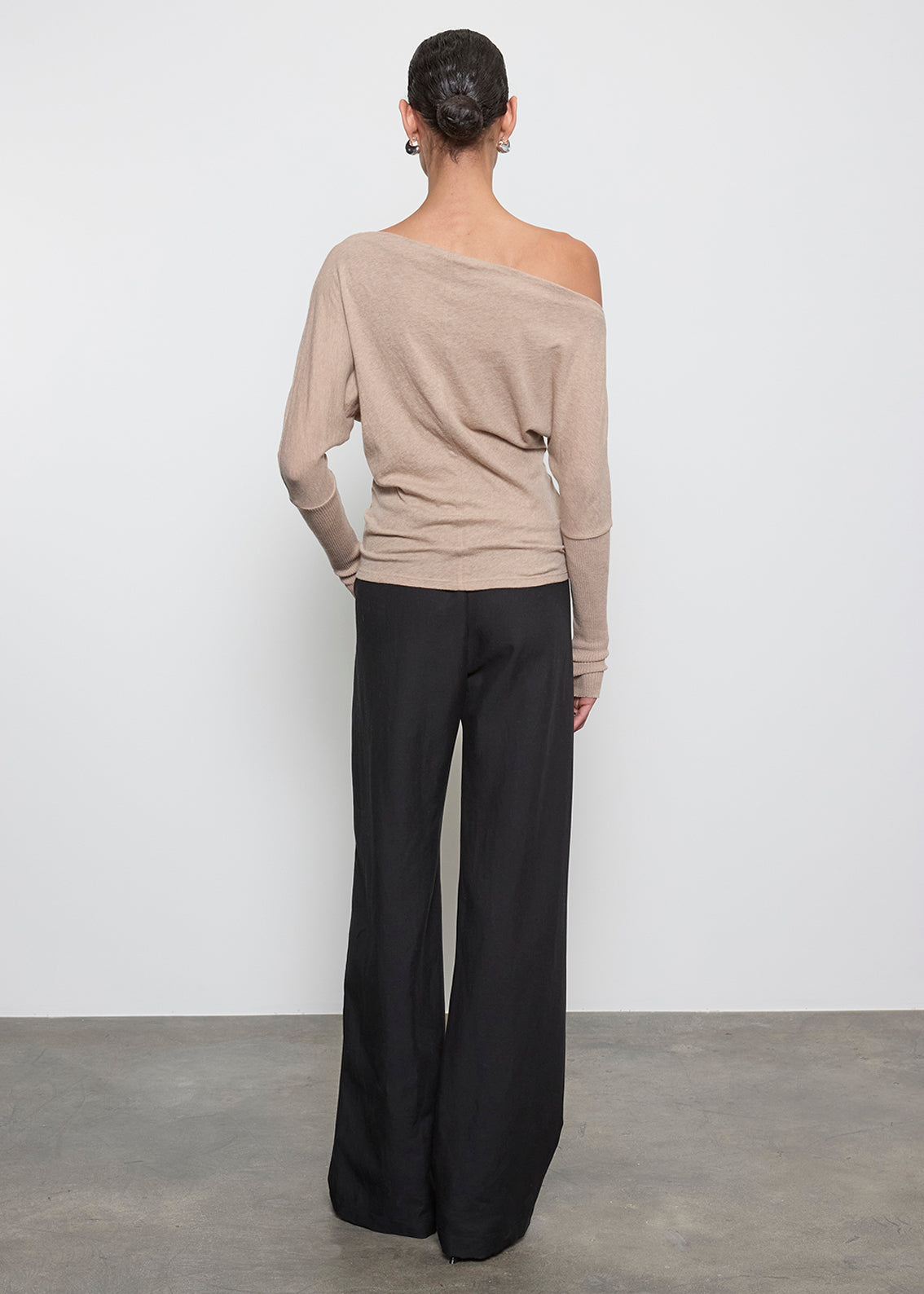 Cashmere Cuffed Off Shoulder L/S | Khaki