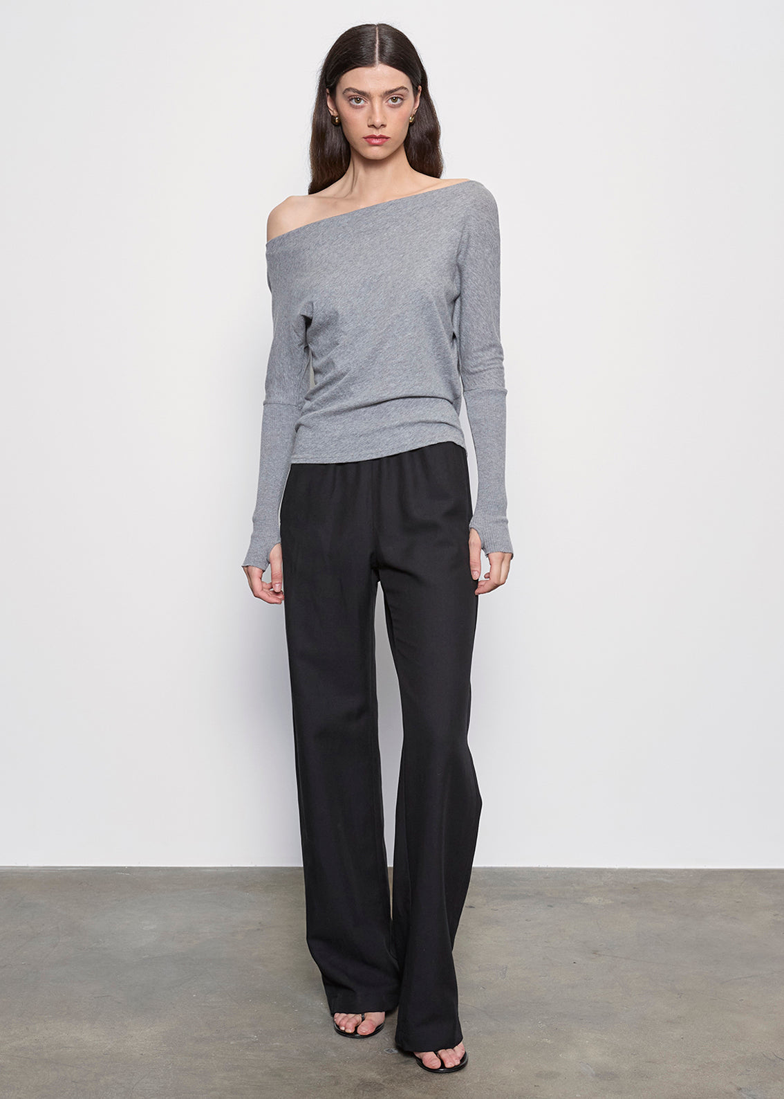 Cashmere Cuffed Off Shoulder L/S | Smoke