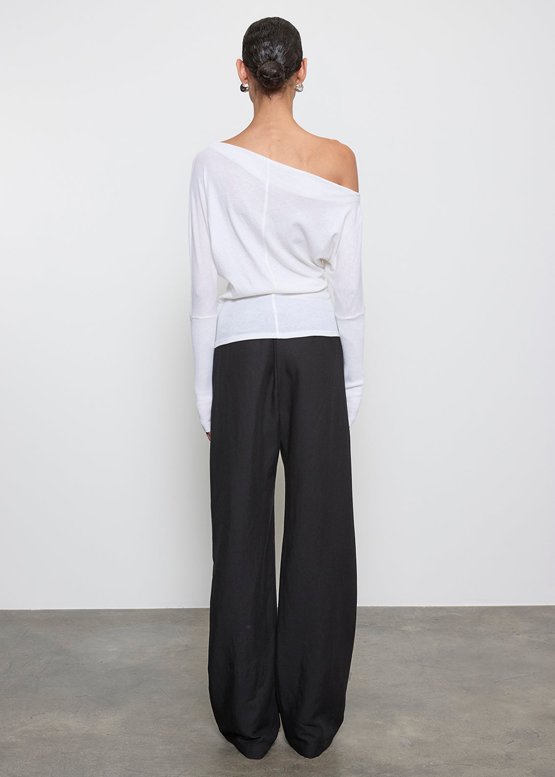 Cashmere Cuffed Off Shoulder L/S | White – Enza Costa