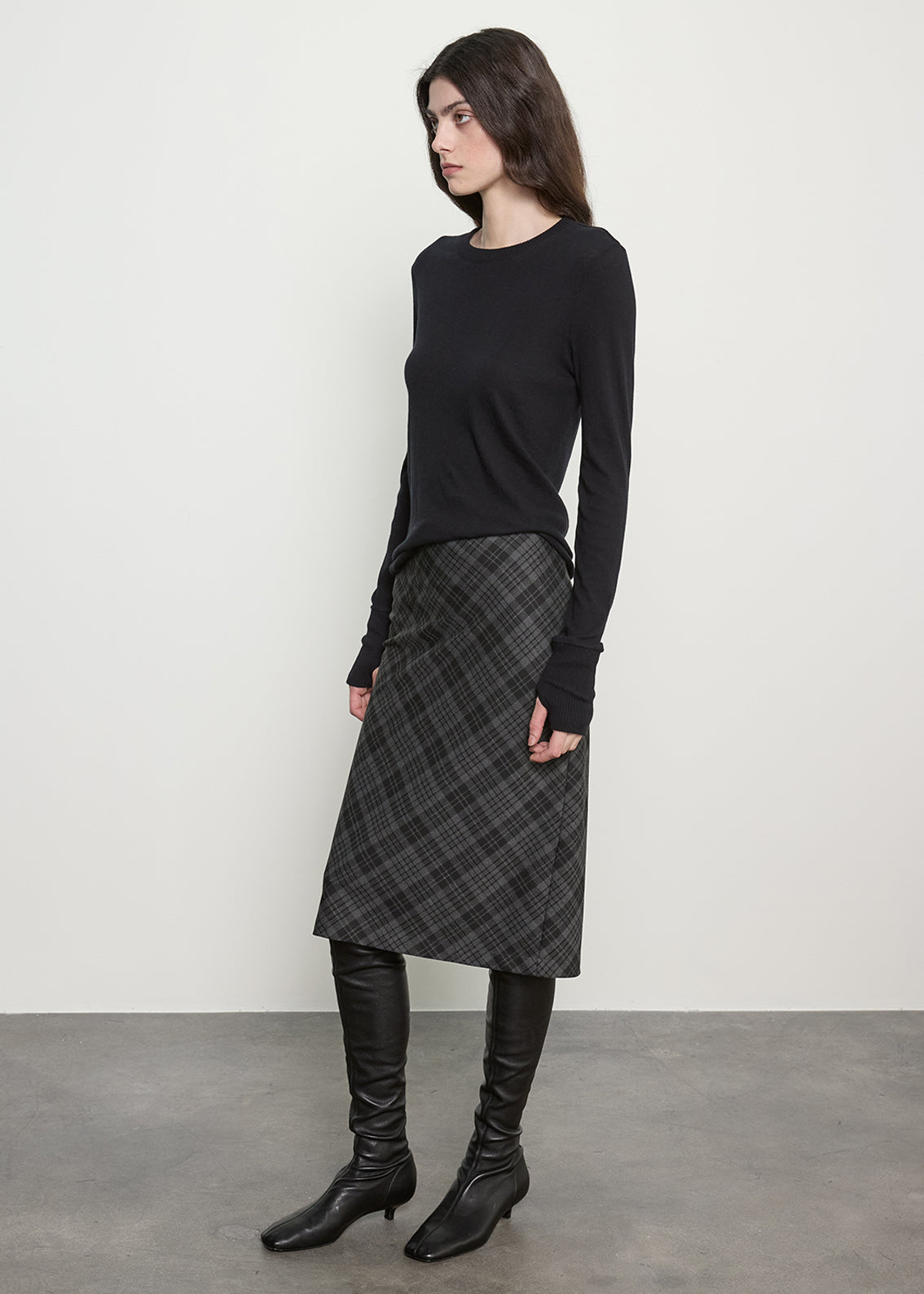 Cashmere Easy Cuffed Crew | Black