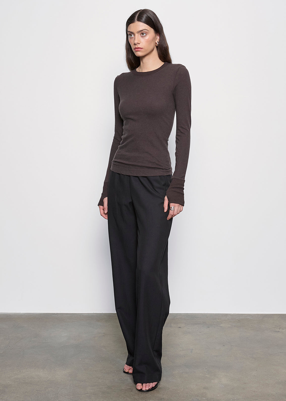 Cashmere Easy Cuffed Crew | Dark Brown