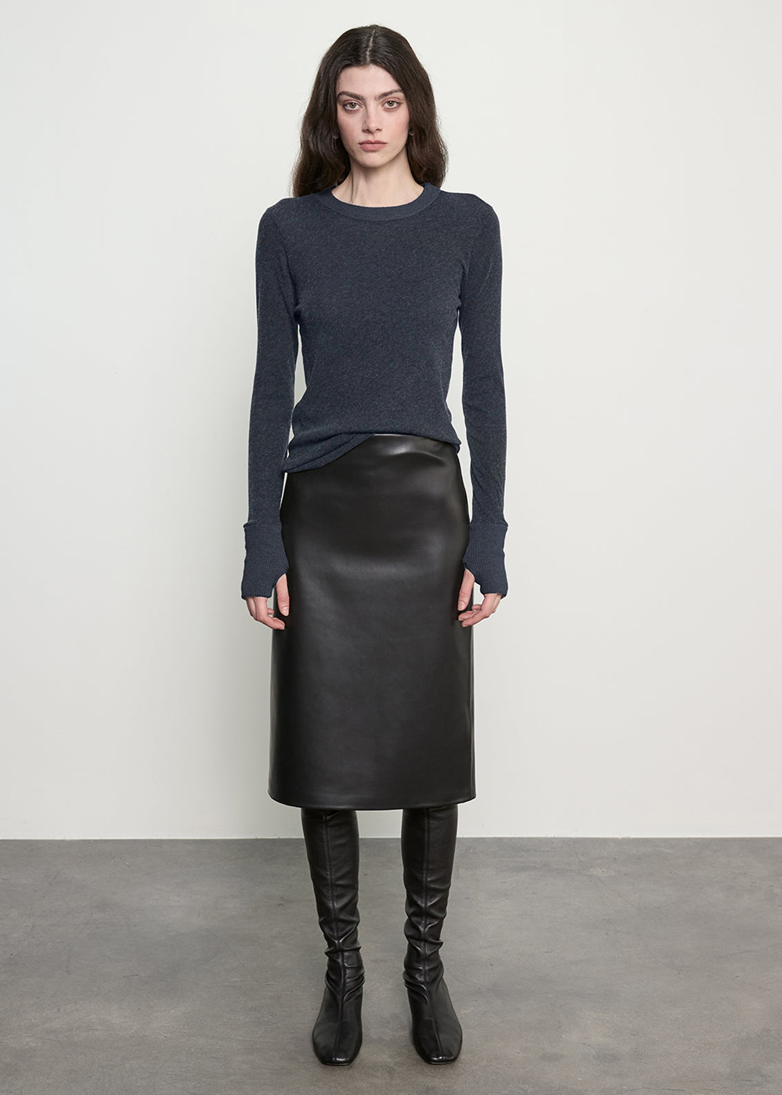 Fine Cashmere Jersey Easy Cuffed Crew | Ink