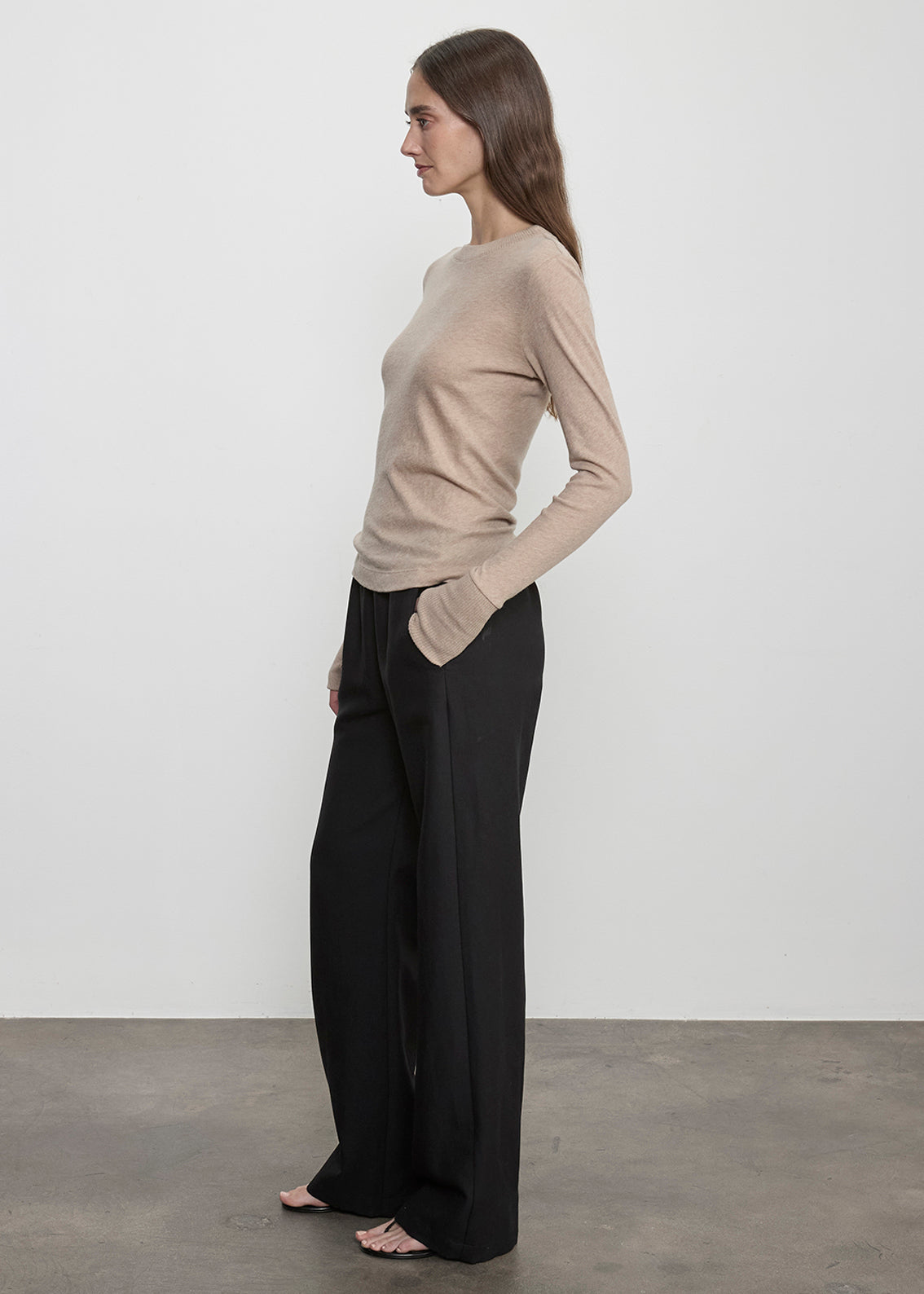 Fine Cashmere Jersey Easy Cuffed Crew | Khaki