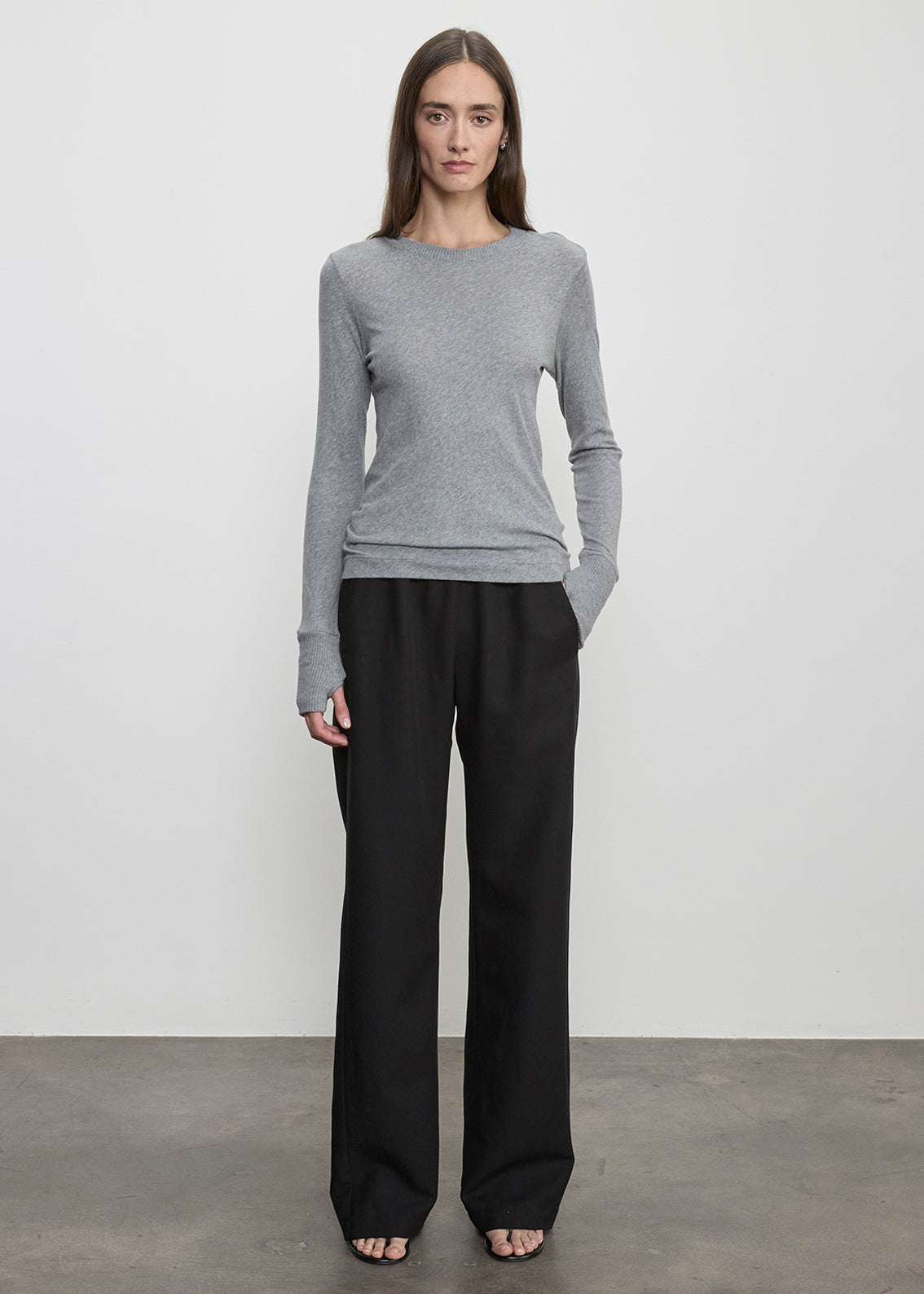 Fine Cashmere Jersey Easy Cuffed Crew | Smoke