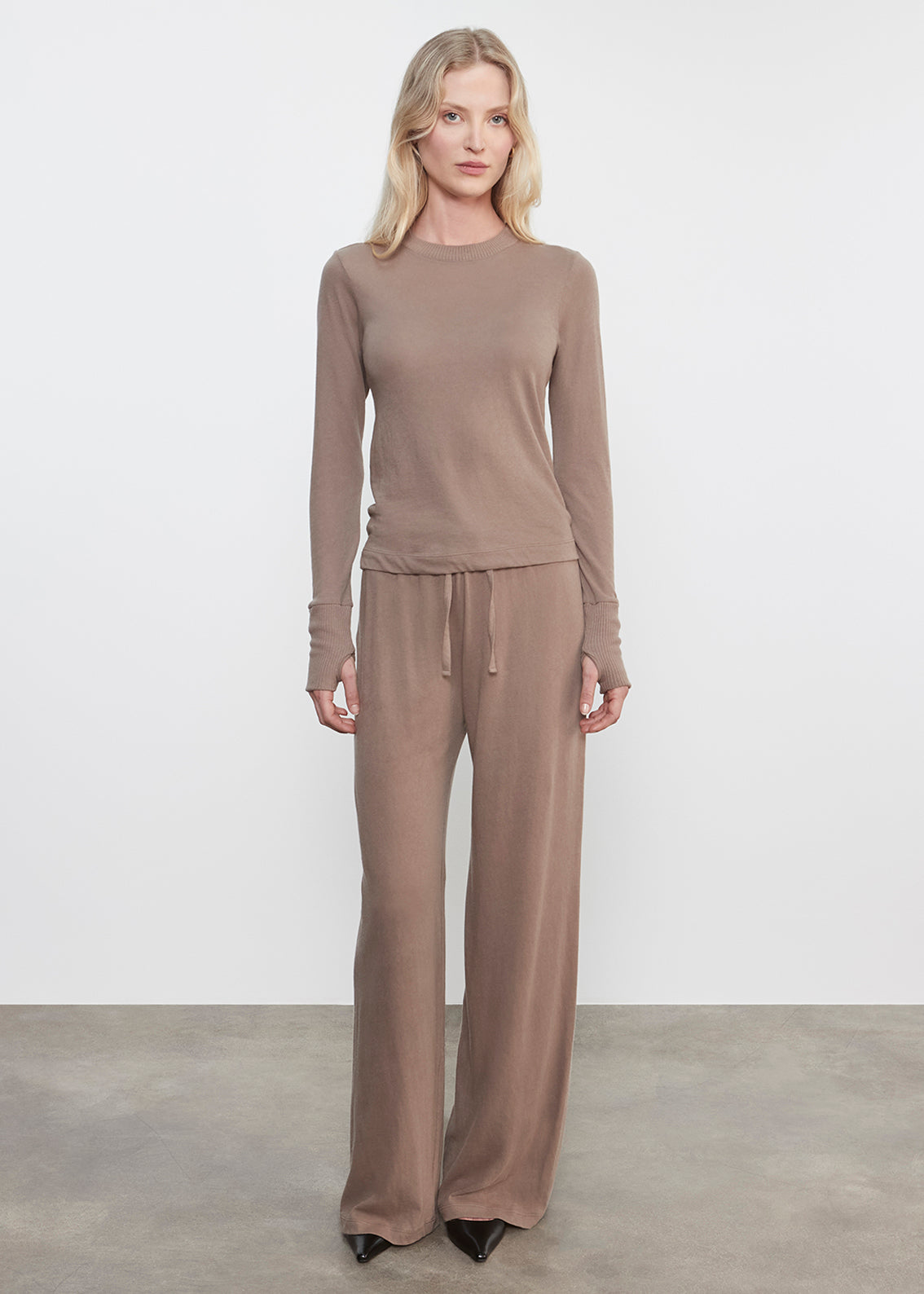 Cashmere Easy Cuffed Crew | Walnut