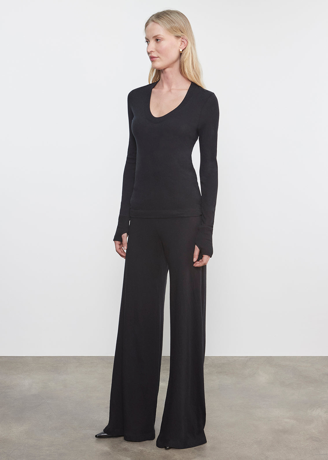 Cashmere Easy Cuffed U | Black