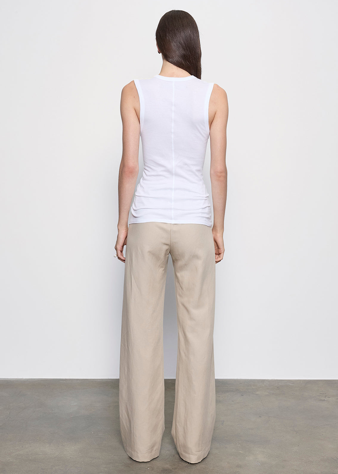 Essential Sleeveless U | White