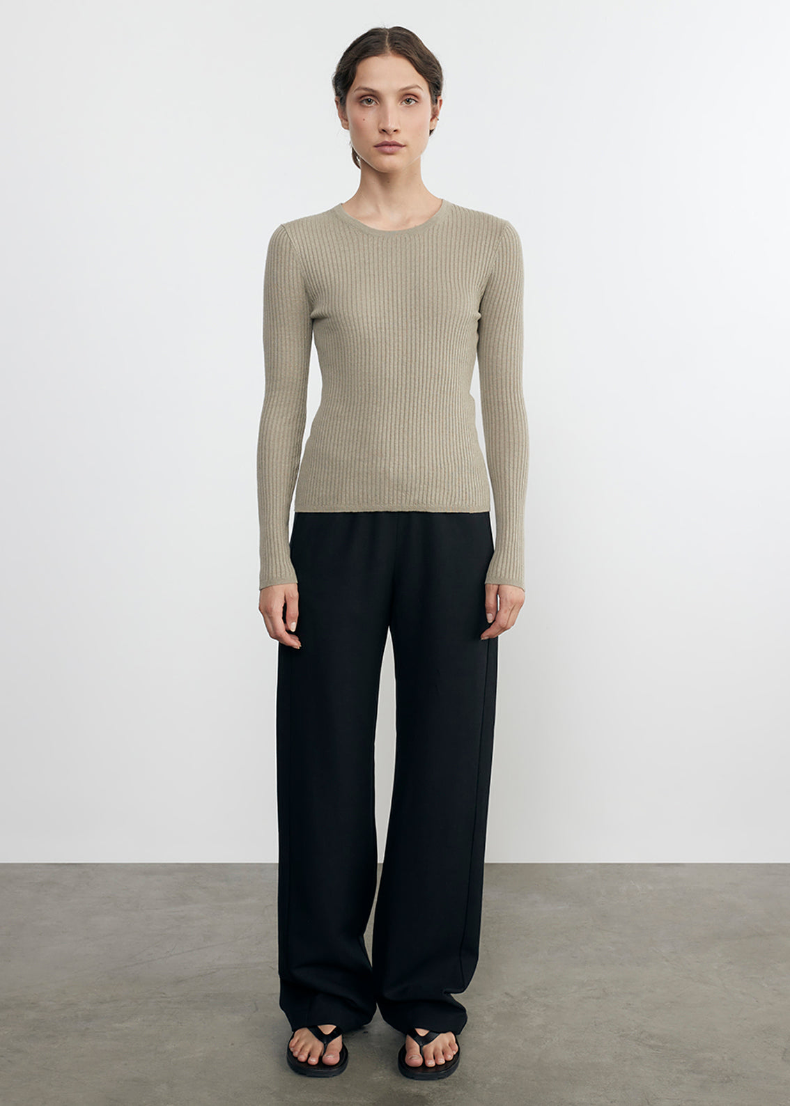 linen cotton long-sleeve sweater tee in basalt 