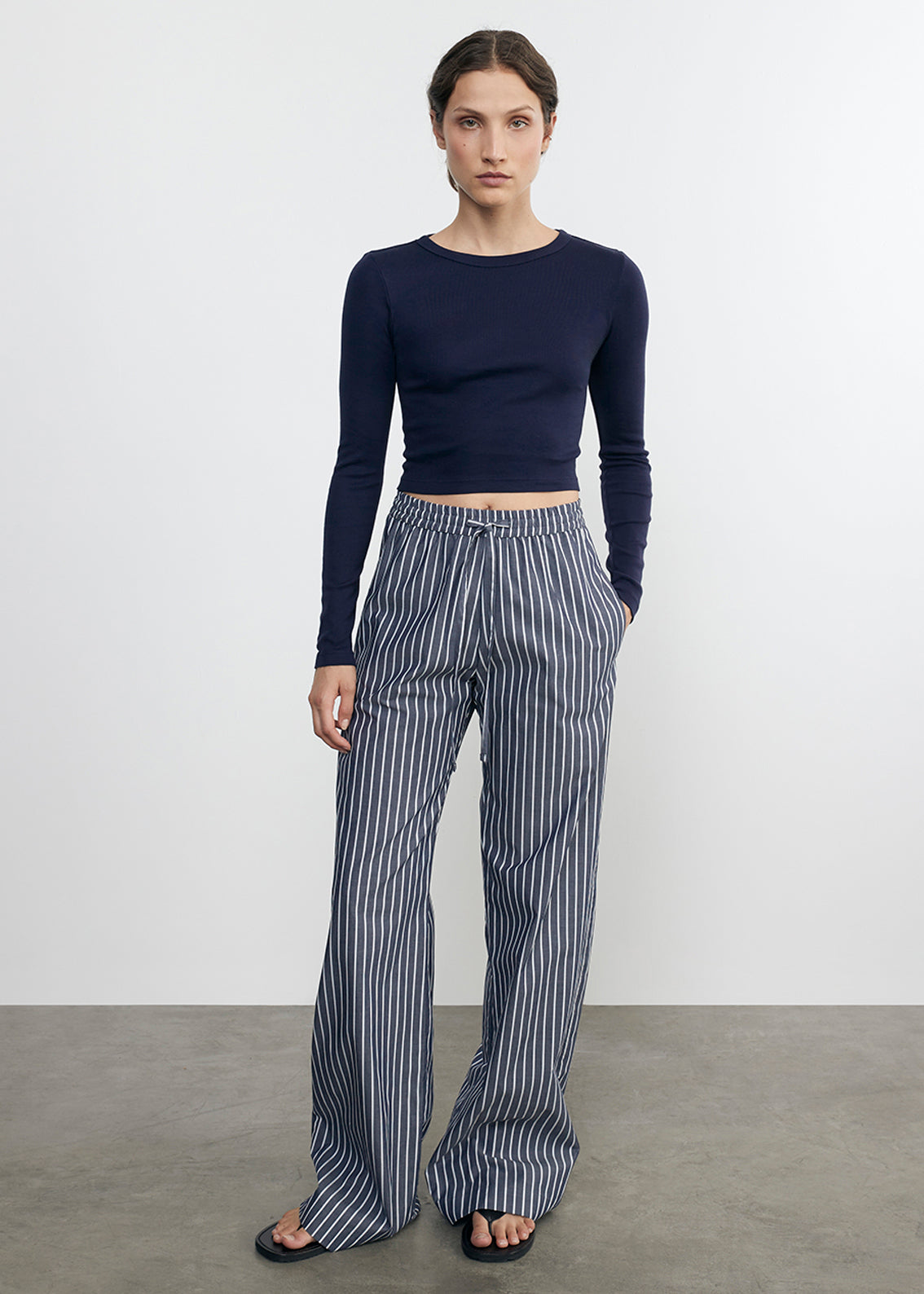 poplin resort pant in navy/white stripe