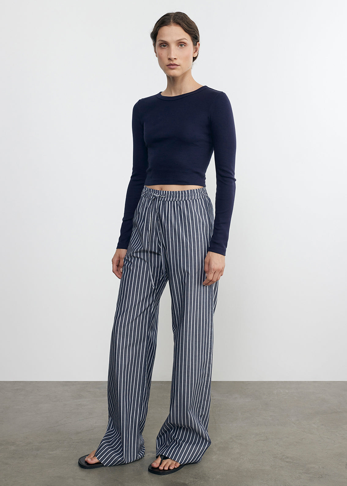 poplin resort pant in navy/white stripe