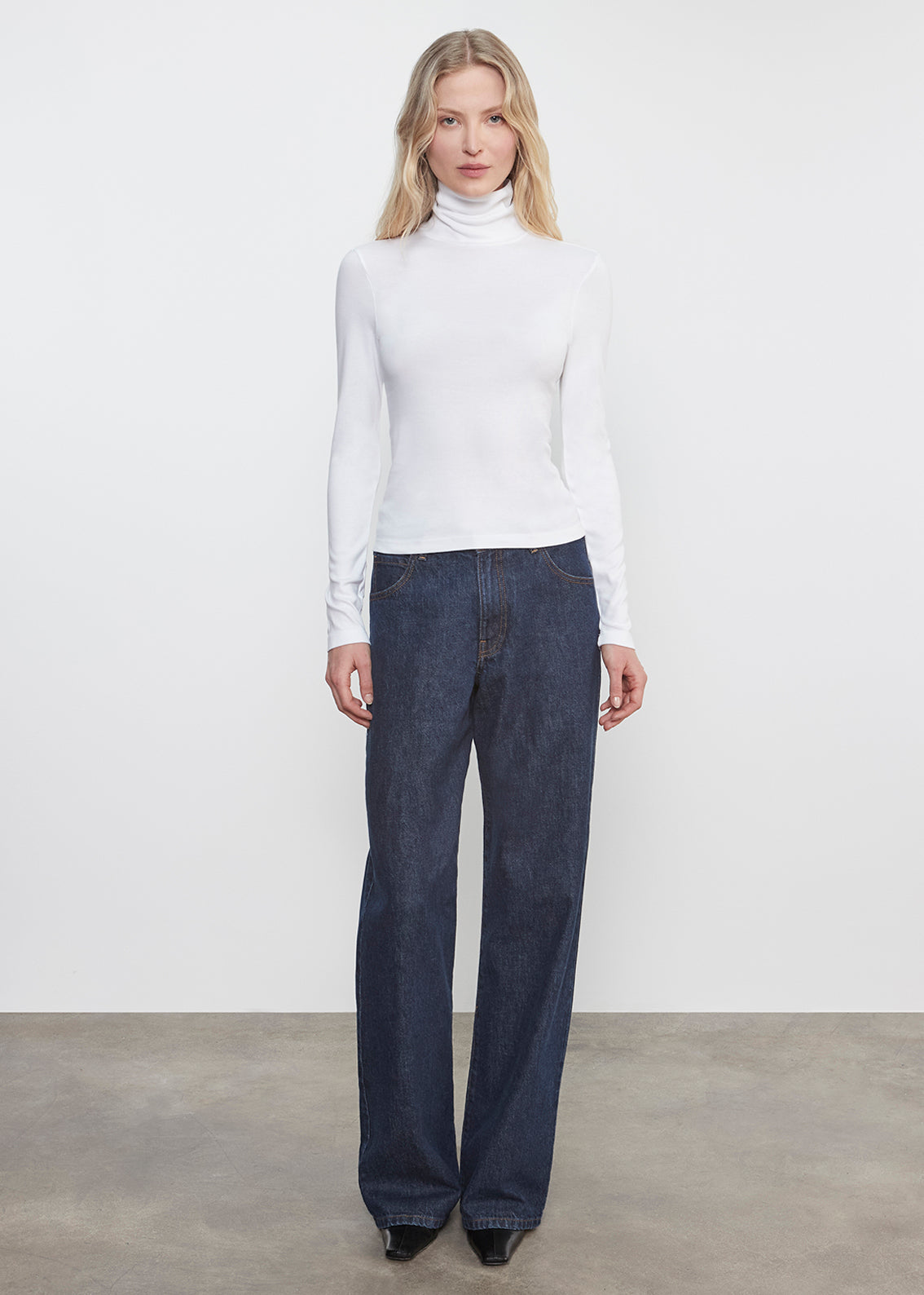 Supima Cotton New Classic L/S Turtleneck | White