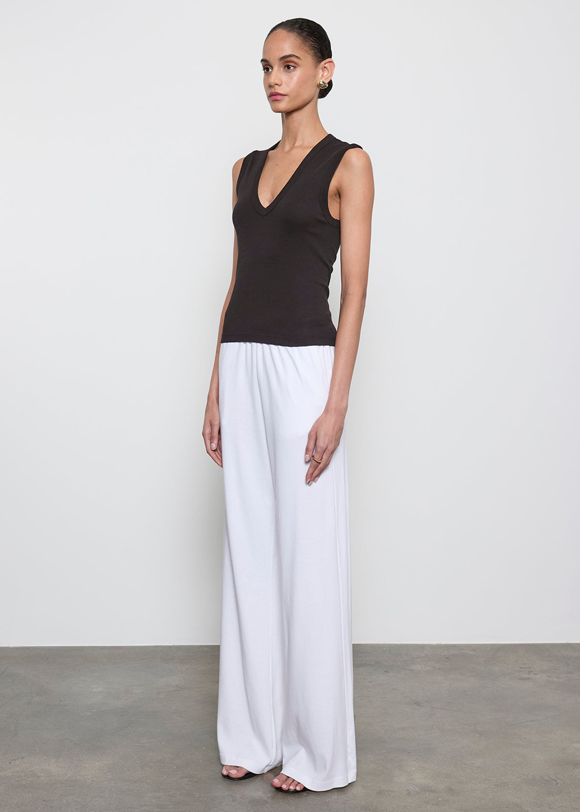 Supima Cotton Sleeveless V | Black
