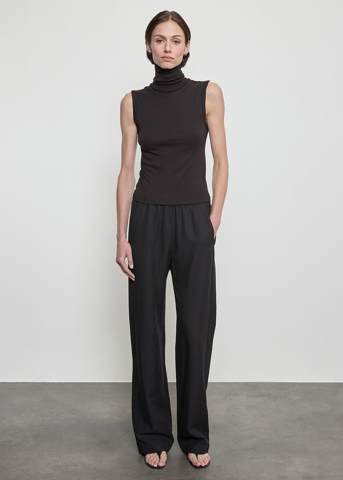 Soft Cotton New Classic Sleeveless Highneck | Black