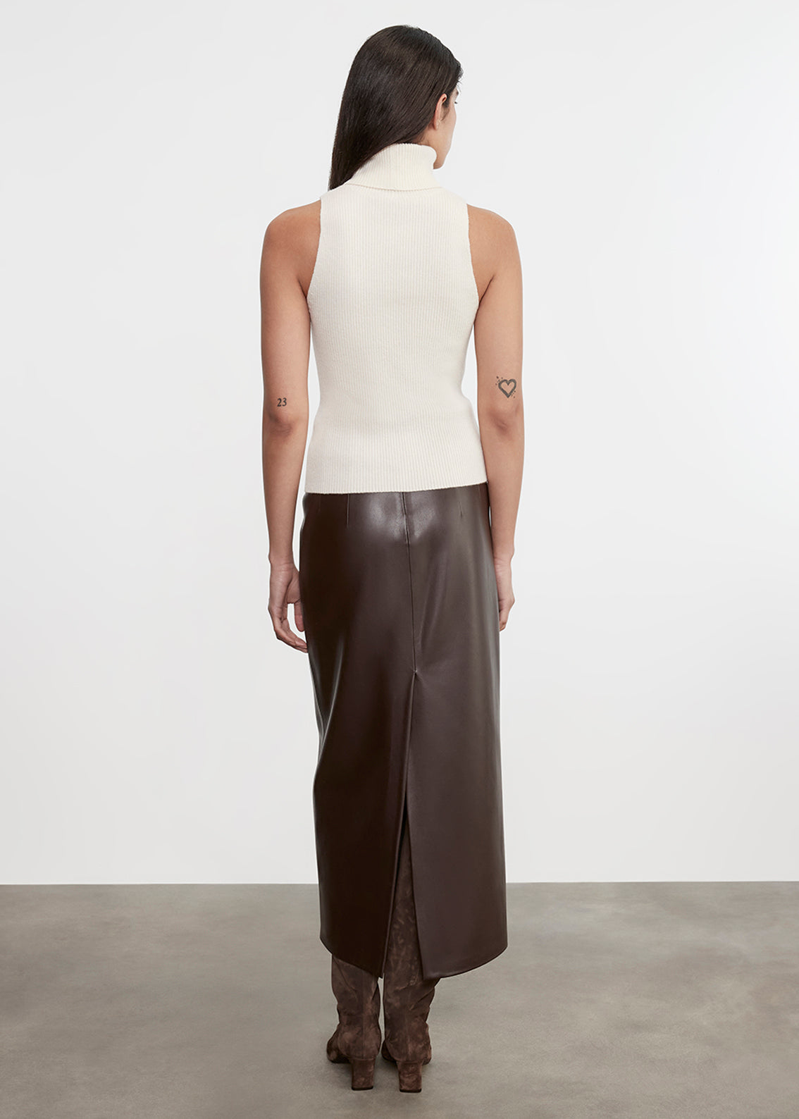 Cashmere Sleeveless Sweater | Chalk