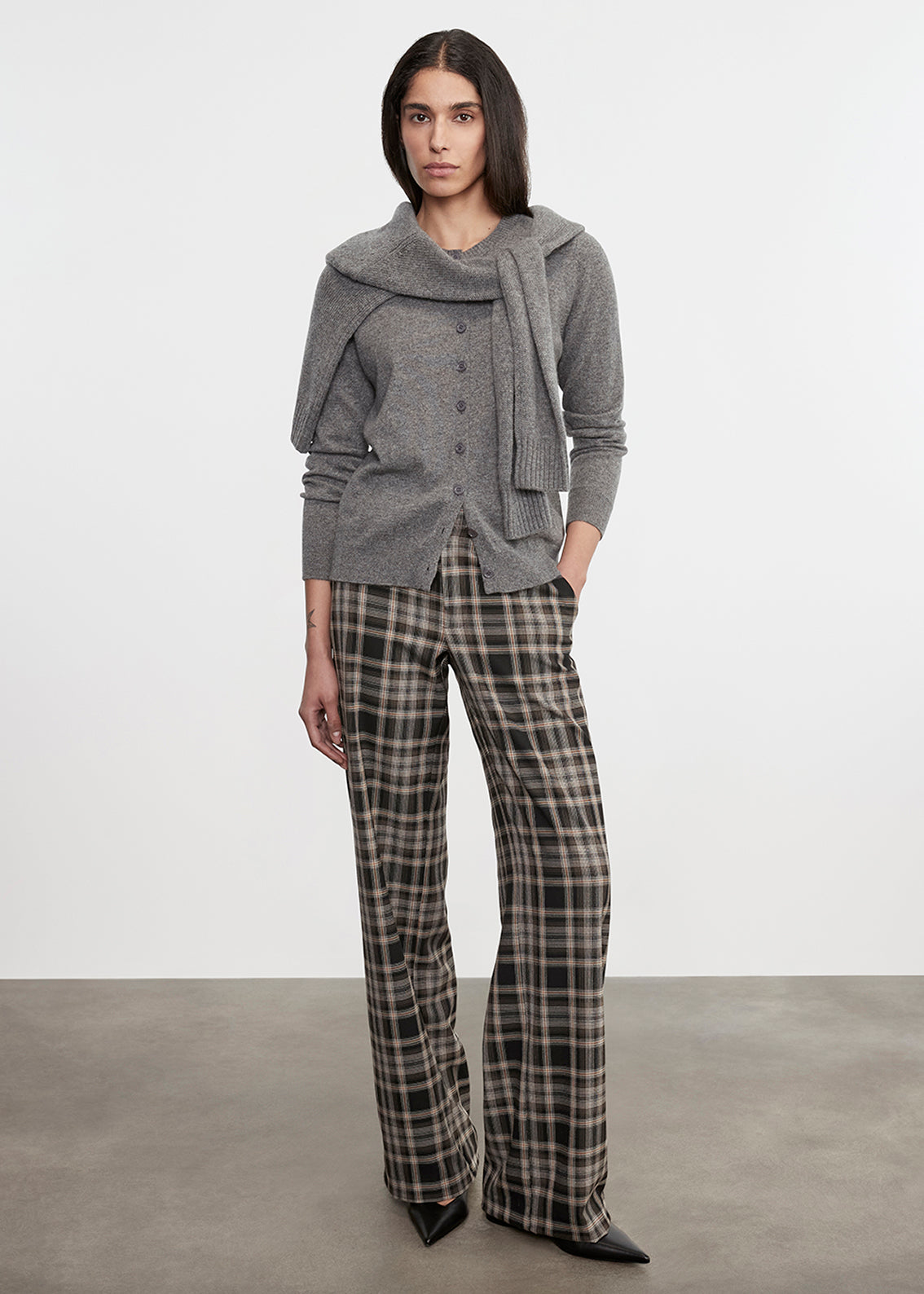 Cashmere Fitted Cardigan | Thunder