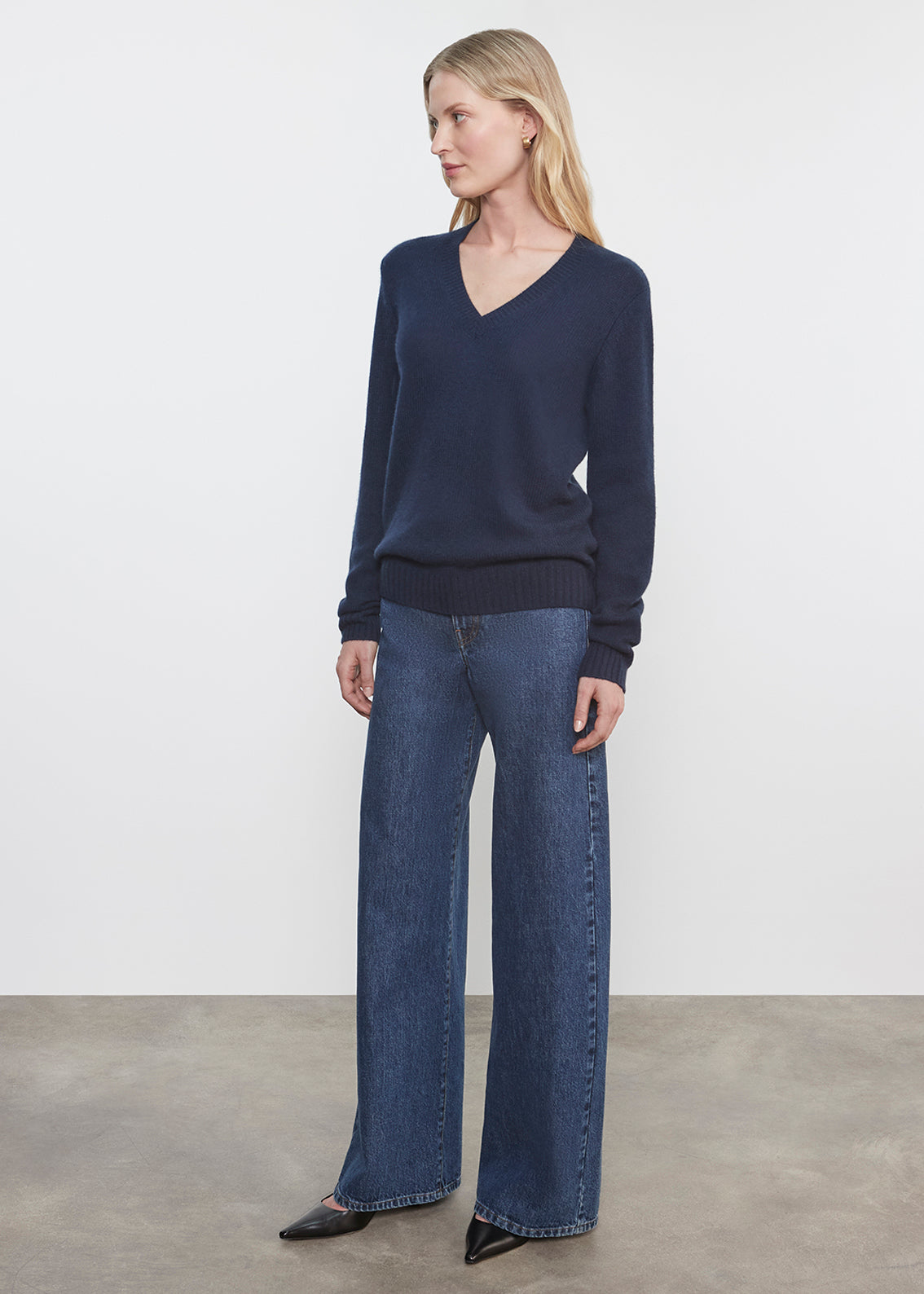 Cashmere V-Neck | Midnight Blue