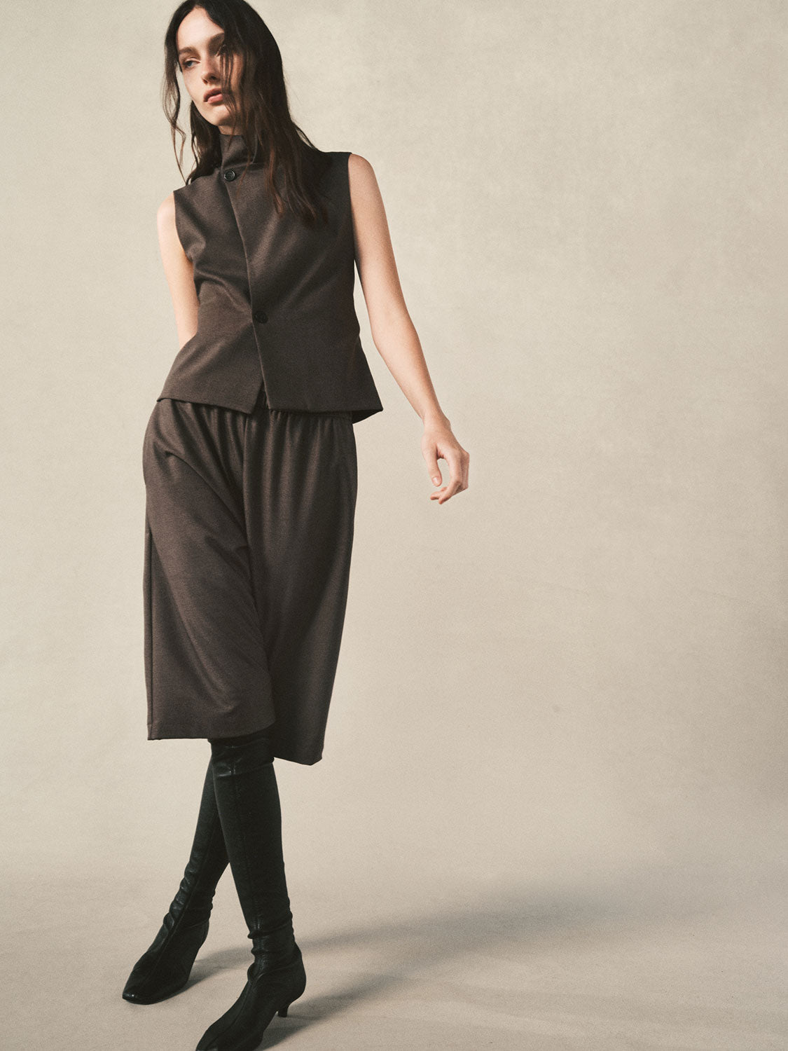 Suiting Hi-Neck Vest | Brown Heather