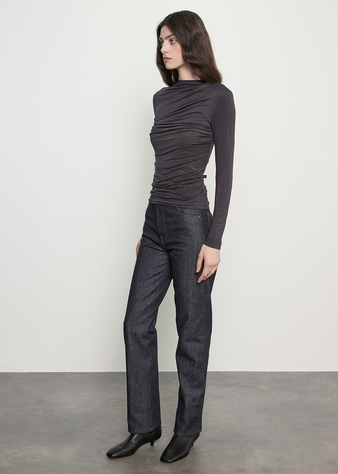 Fluid Jersey Twist Top | Phantom