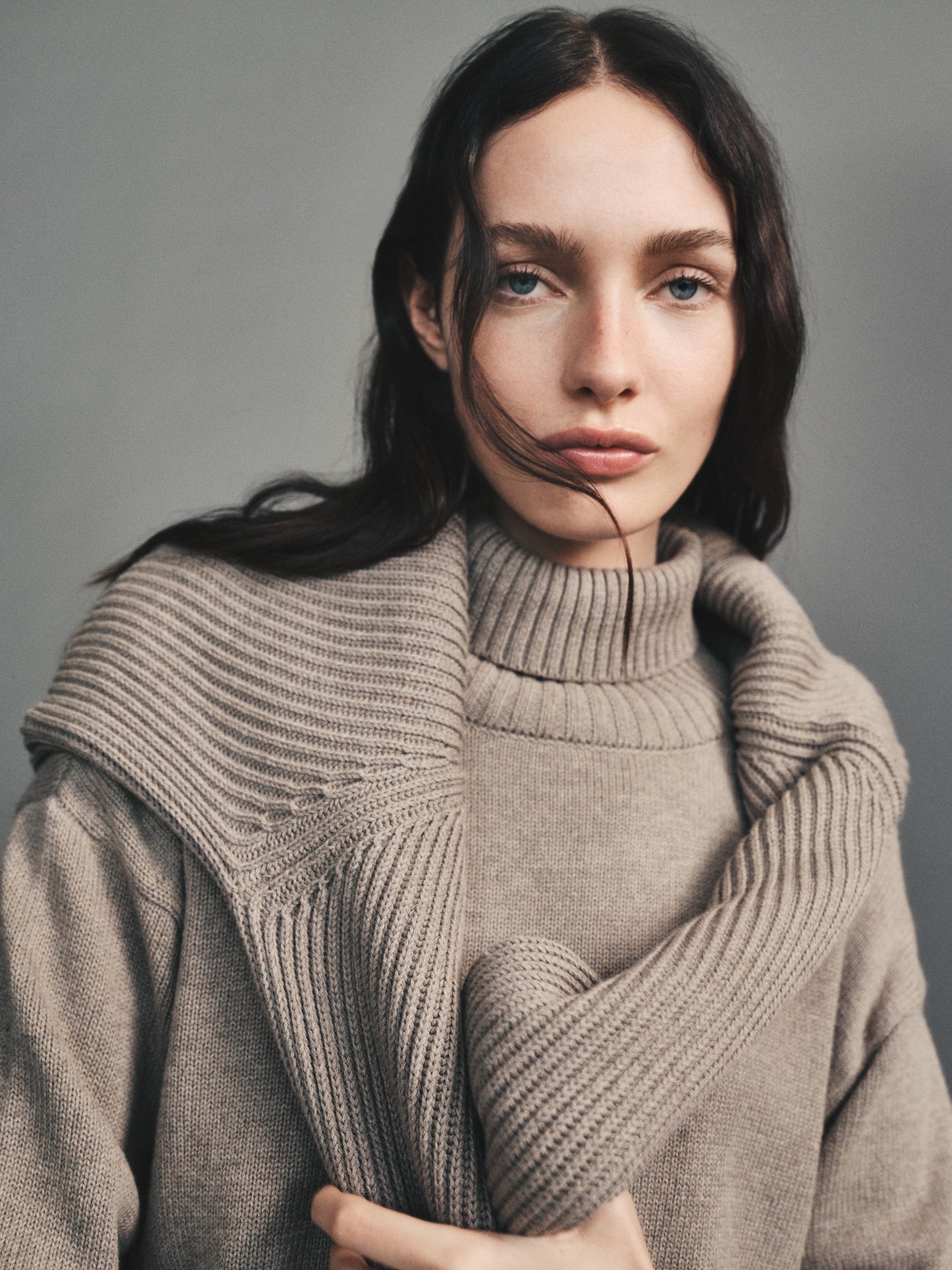Cotton Cashmere Funnelneck Sweater | Taupe Heather