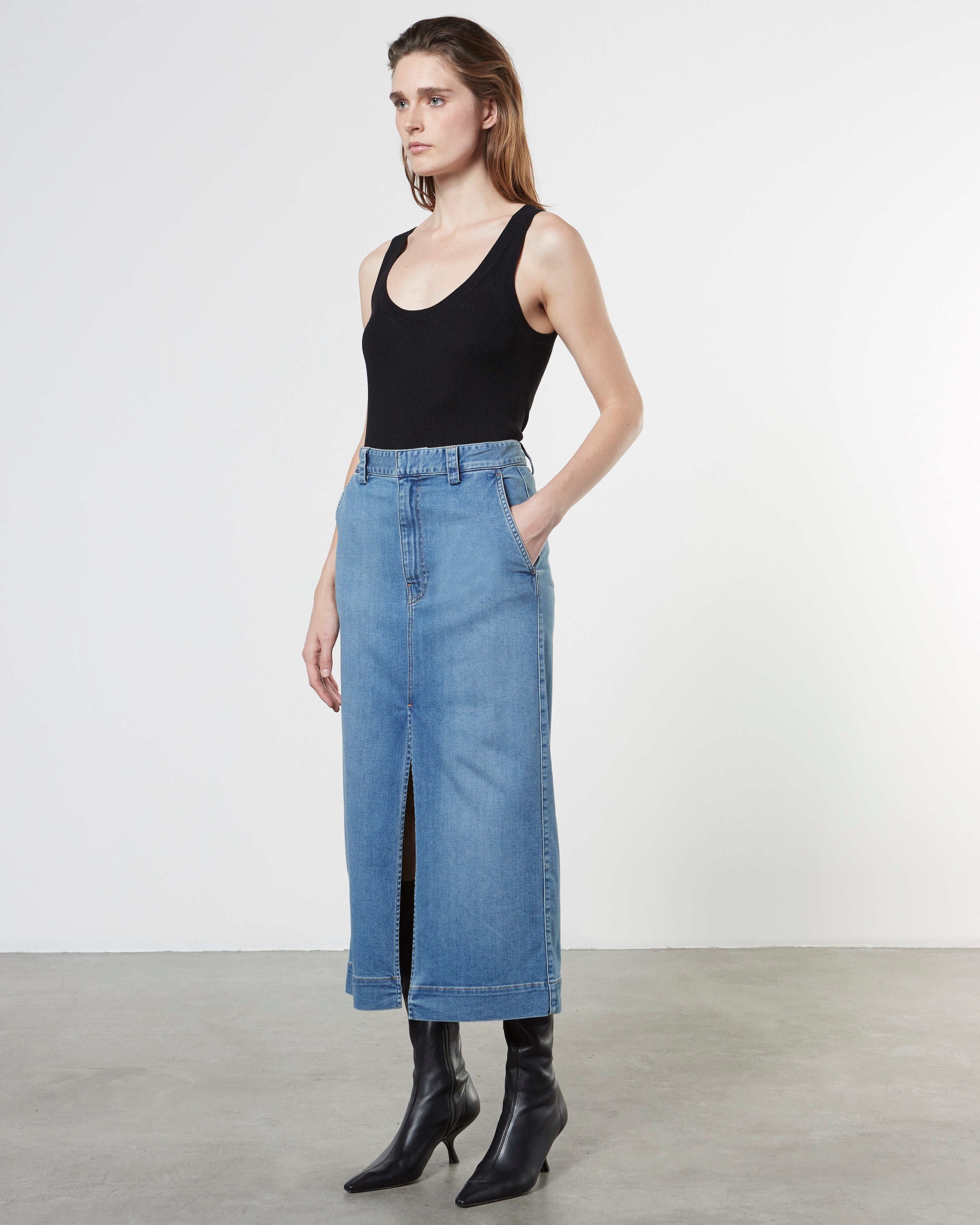 Soft Touch Slit Skirt | Mid Wash