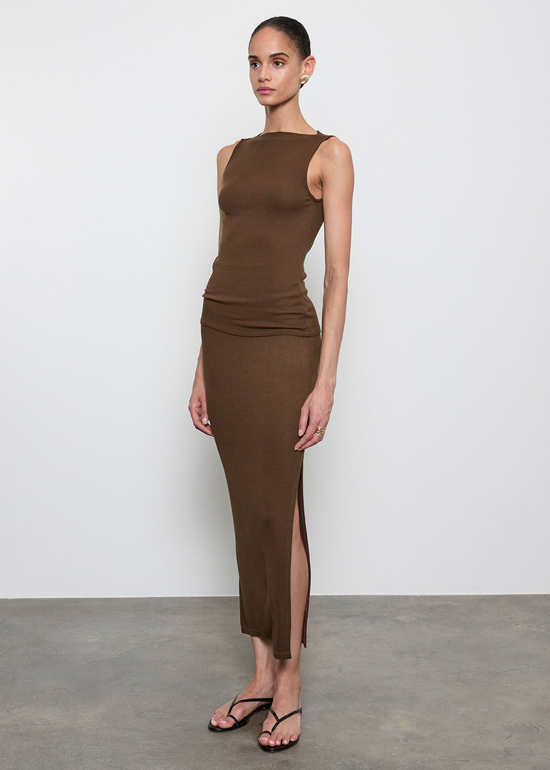 Silk Rib Sleeveless Boatneck | Chocolate – Enza Costa