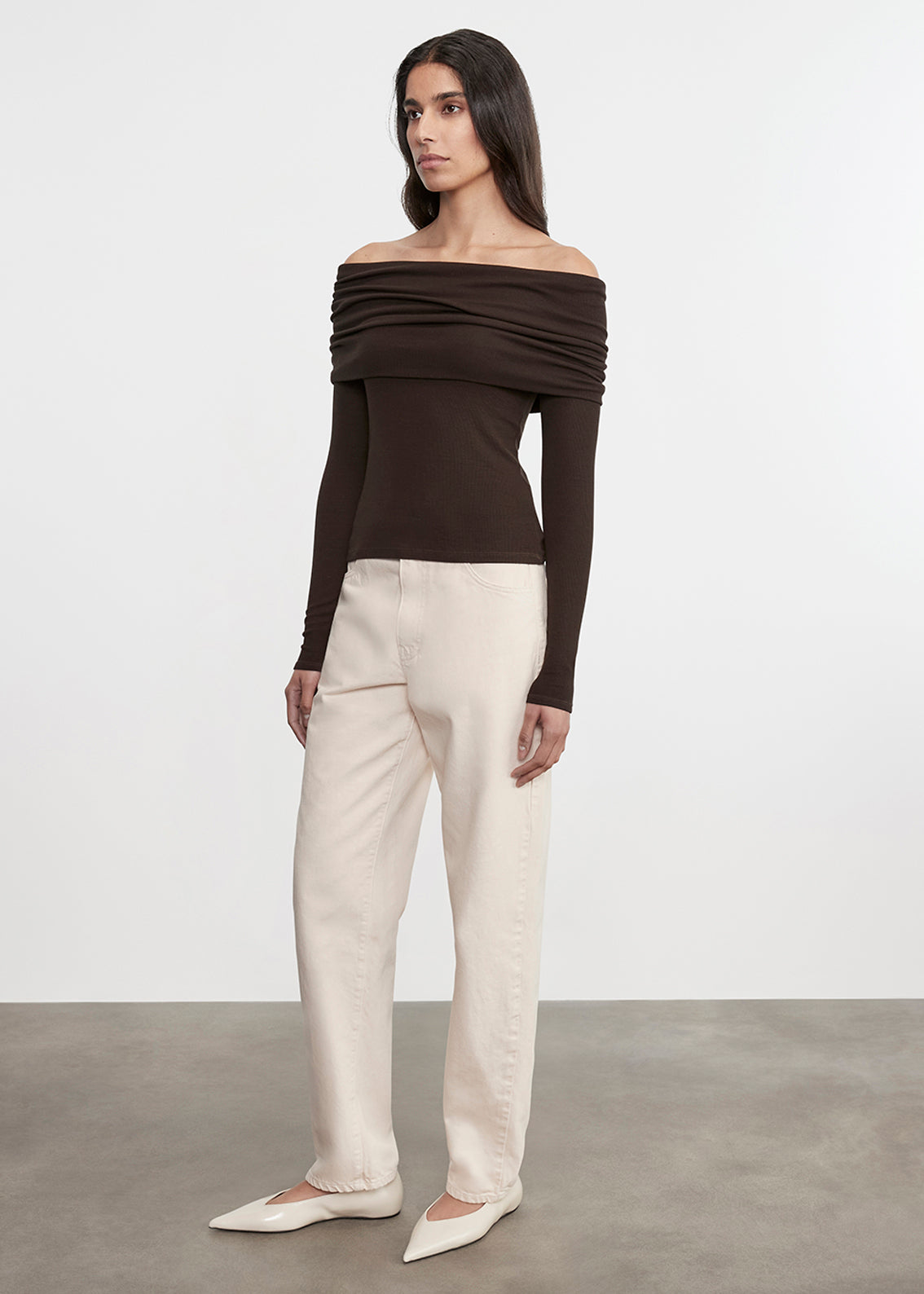 Silk Rib L/S Off-Shoulder Top | Coffee Bean