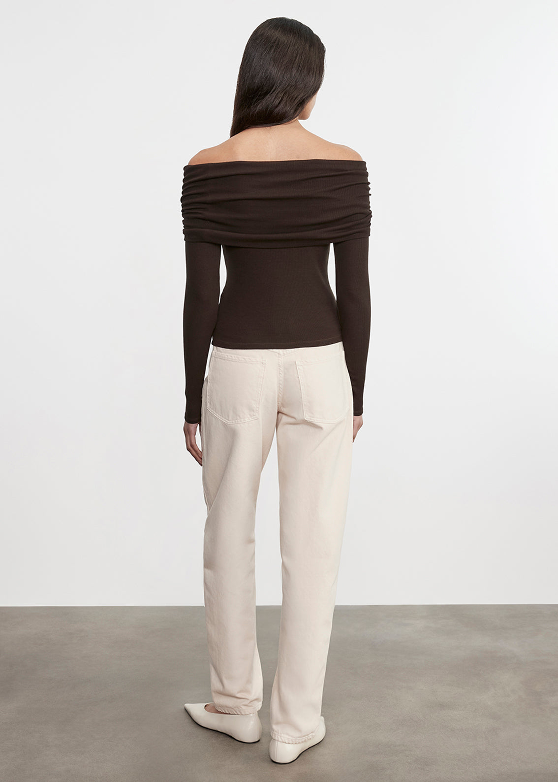 Silk Rib L/S Off-Shoulder Top | Coffee Bean