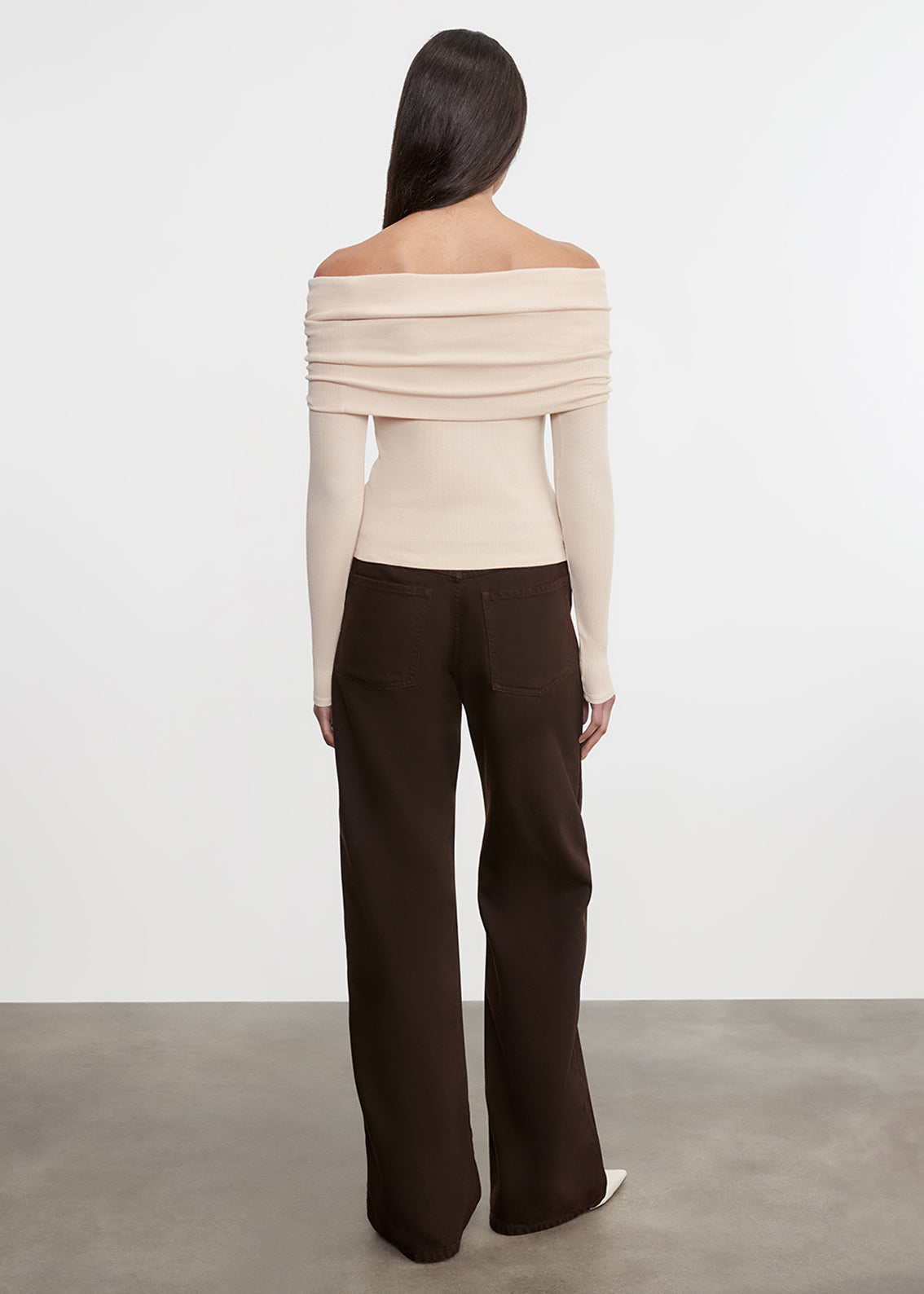 Silk Rib L/S Off-Shoulder Top | Fawn